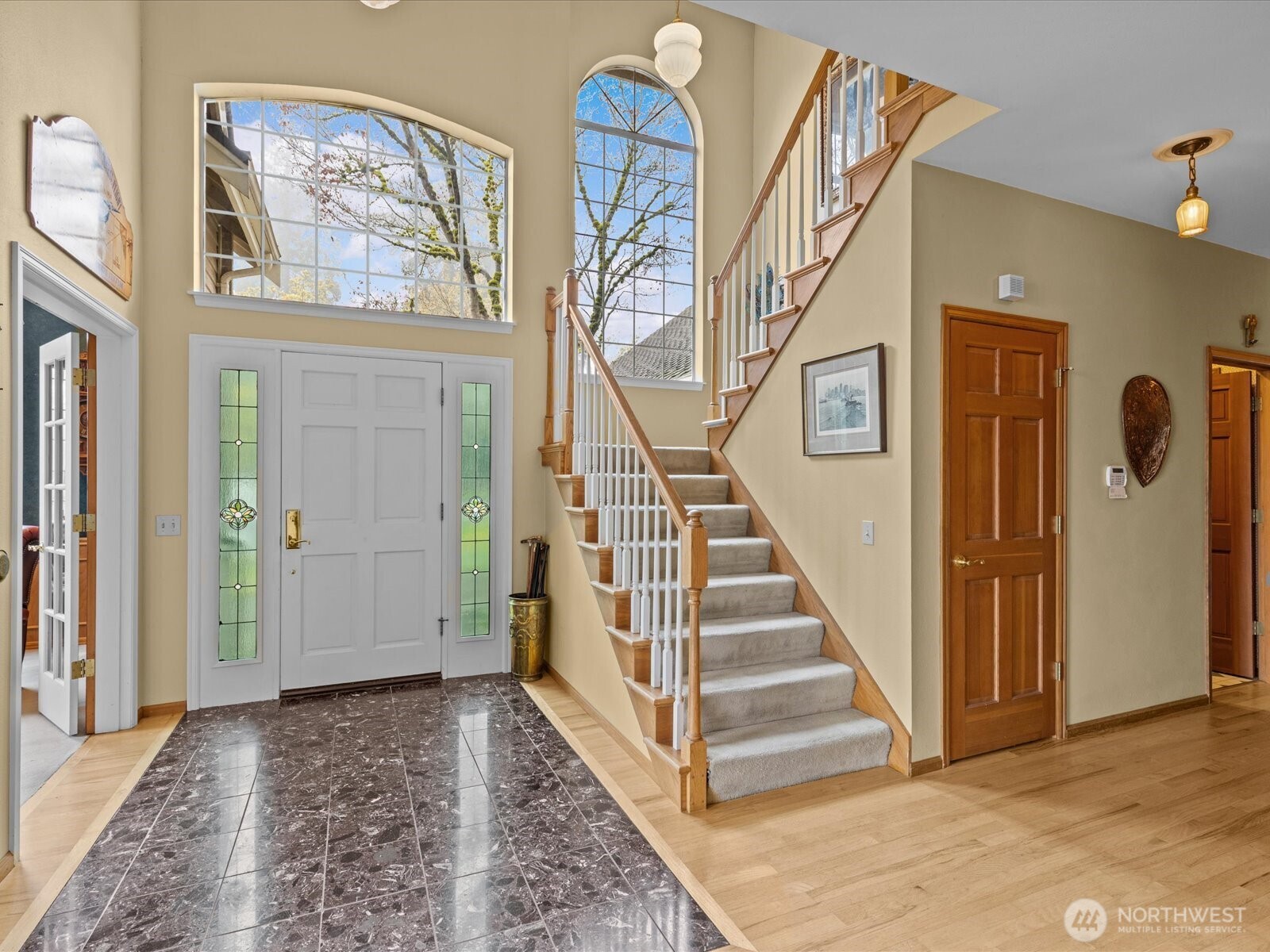 Light and bright entry