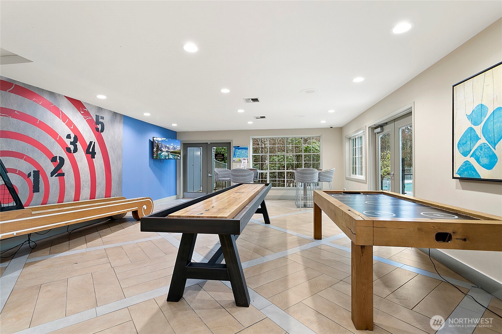 Game room! Bring your friends or meet some new ones here.