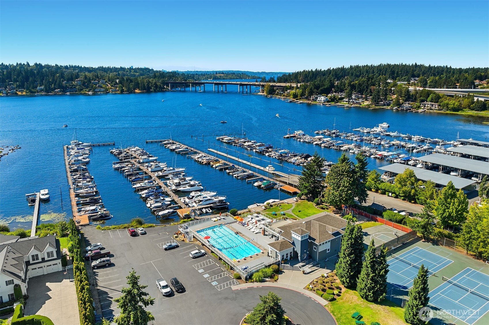 Very large 3rd bedroom suite with private three-quarter bath & walk-in closet