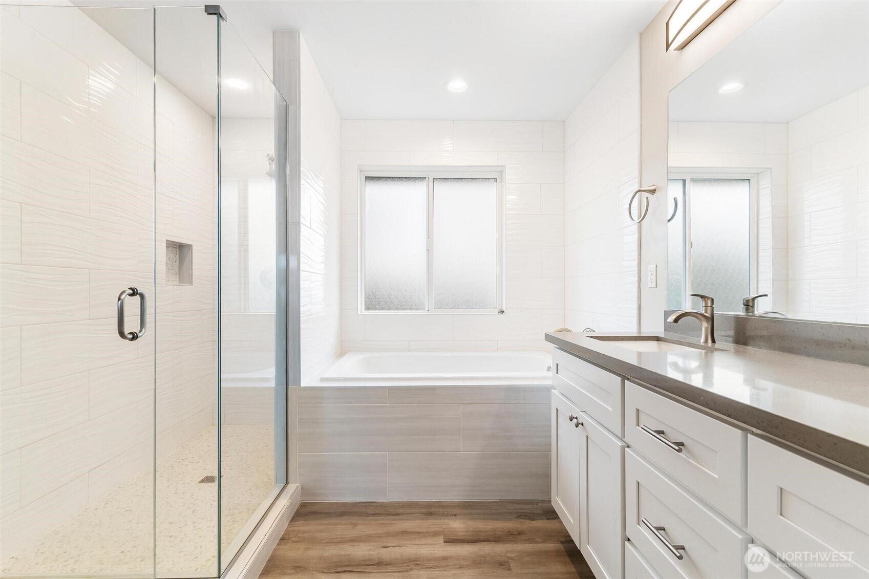 Beautiful Primary En-Suite