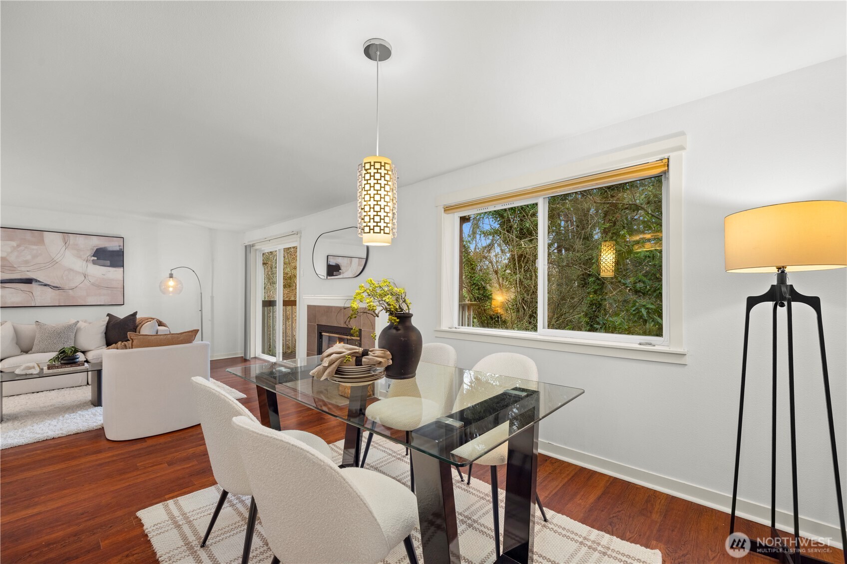 Peaceful views of the greenbelt from the dining and living room