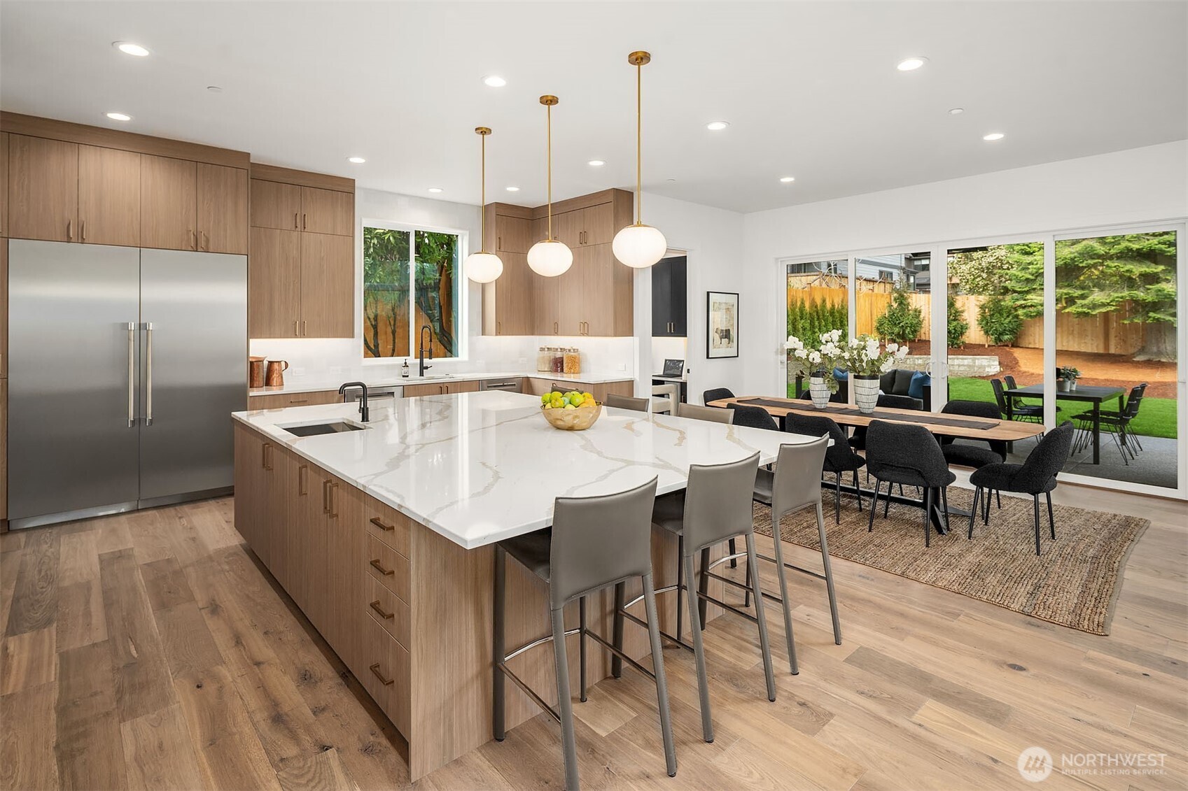 Island seating for 6