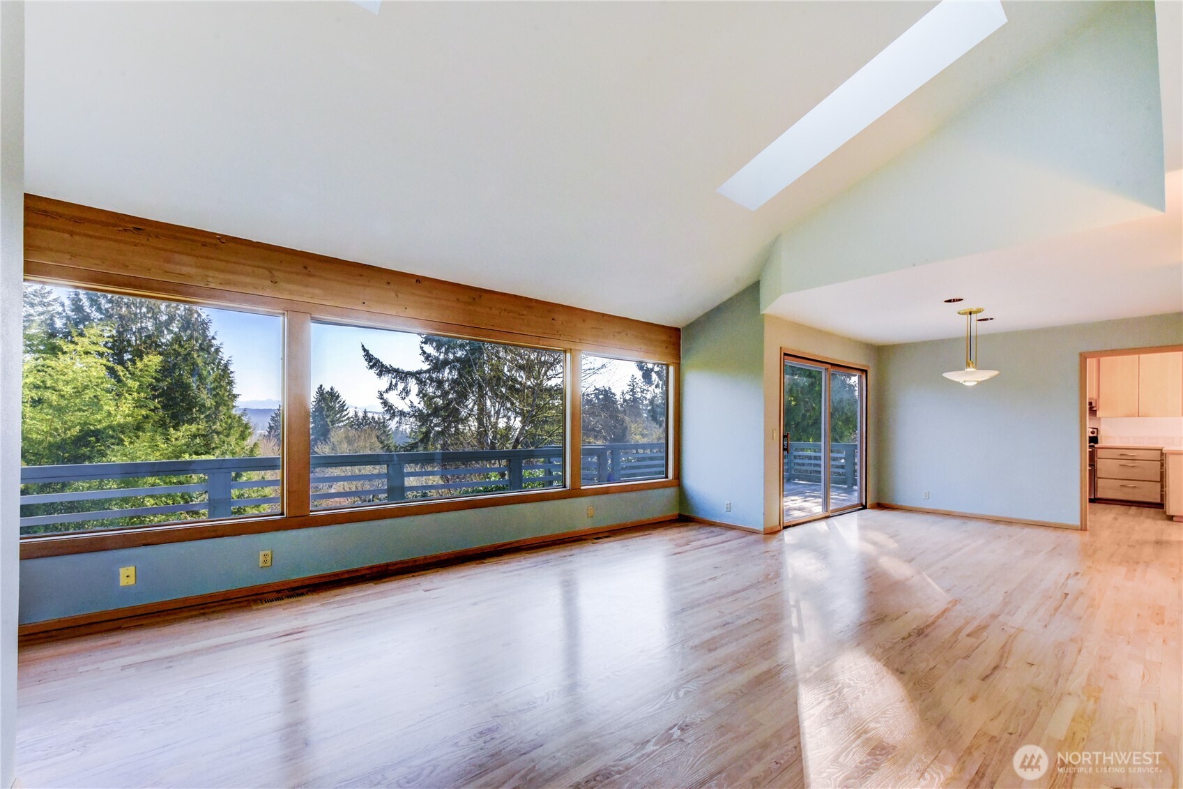 Wall-to-Wall Windows