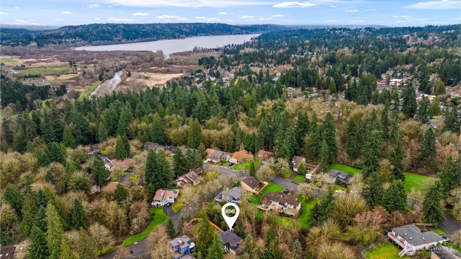 The most convenient location minutes to Microsoft, walkable to Rush elementary, short distance to Marymoor Park and Redmond's downtown with new transit hub.