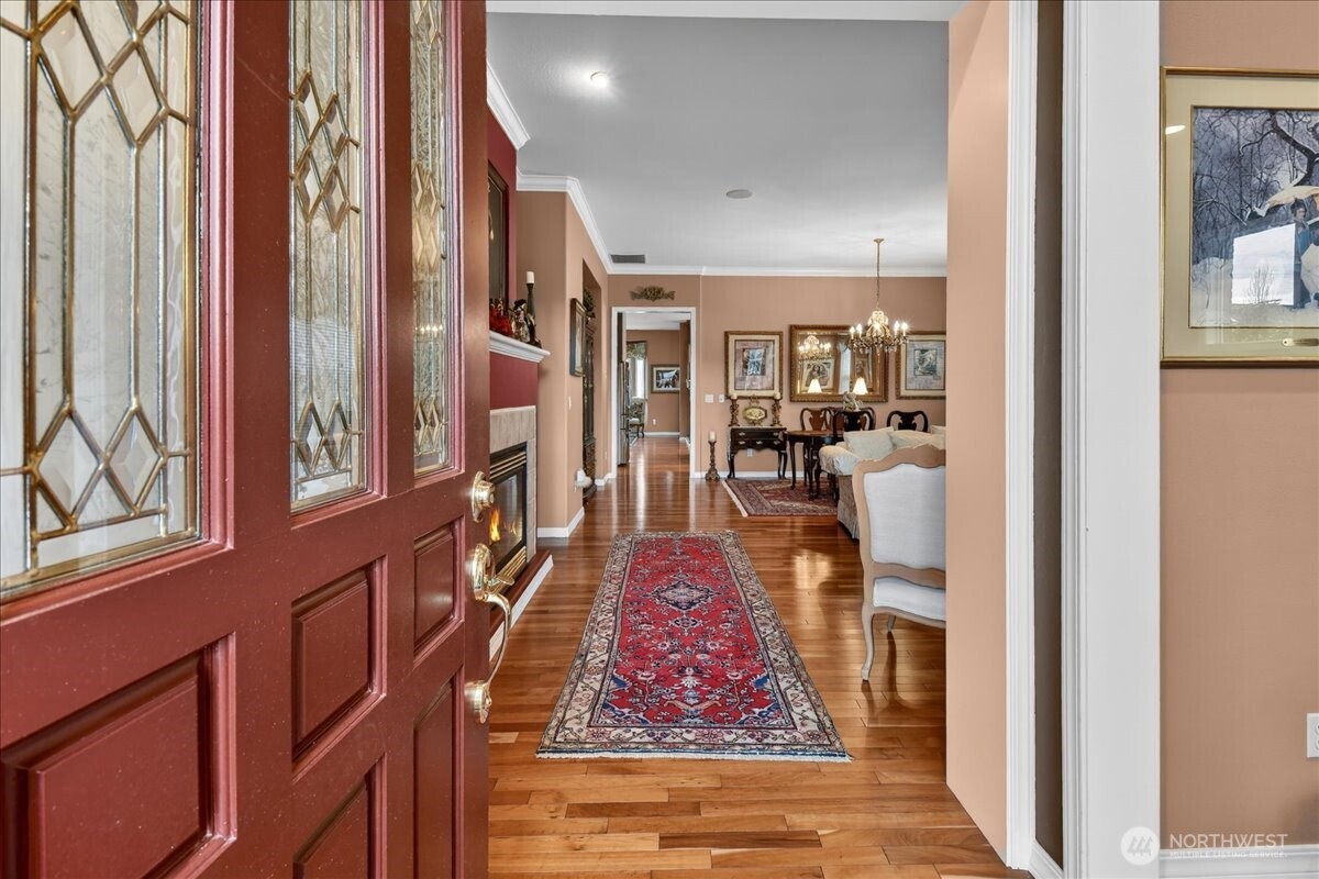Your smartyly positioned Den inside the entrance is ready to get to work. All furnishings including a large desk, computer desk with hookups, matching book shelves, cross lighting and a Bay Window.