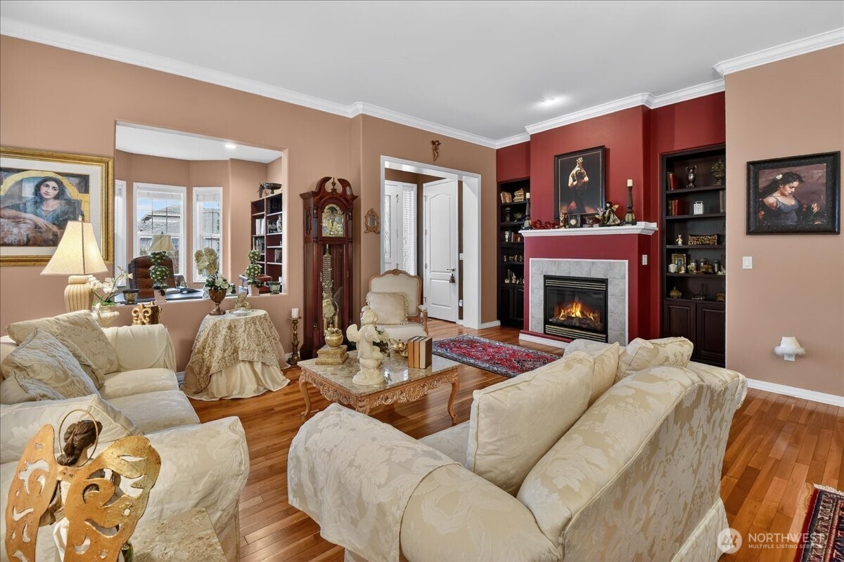 A cutout to the Den keeps everyone connected and the Exquisite furnishings are included.
