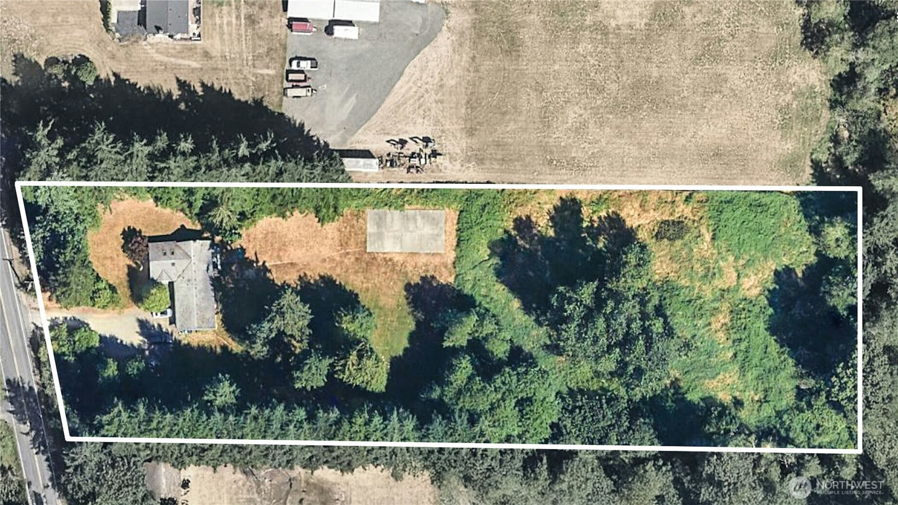 Parking for 9 or RV!