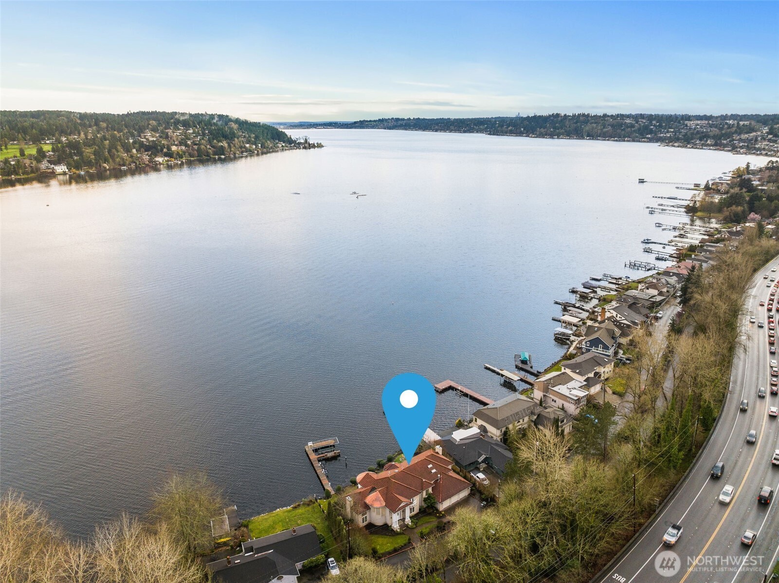 The calm, protected side of Lake Washington offers glassy waters perfect for paddle boarding, kayaking, and peaceful mornings on the lake. A rare setting where everyday life feels like a quiet waterfront retreat.