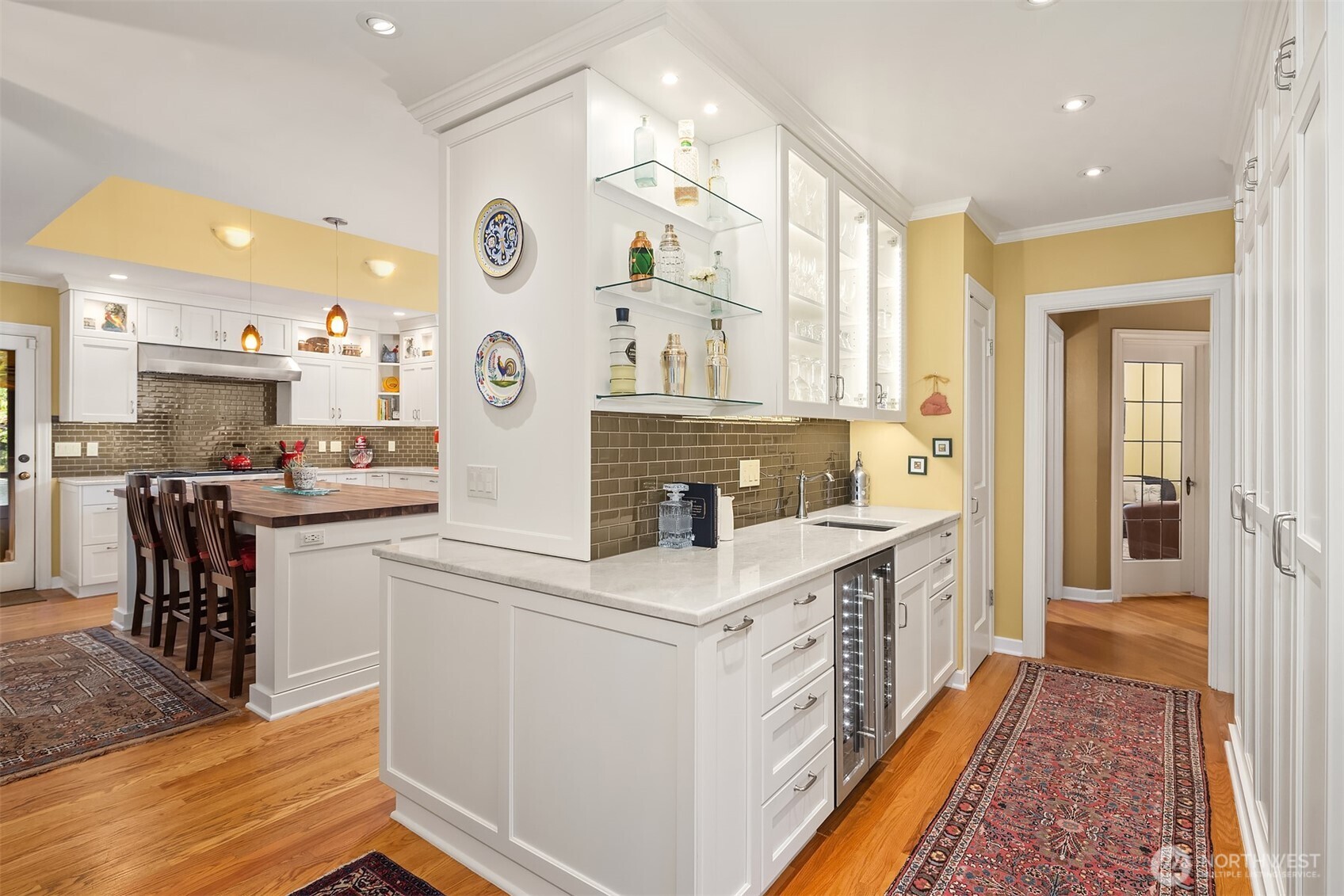 Wet bar and pantry off kitchen