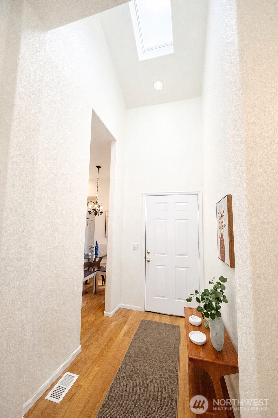 Entry with large skylit