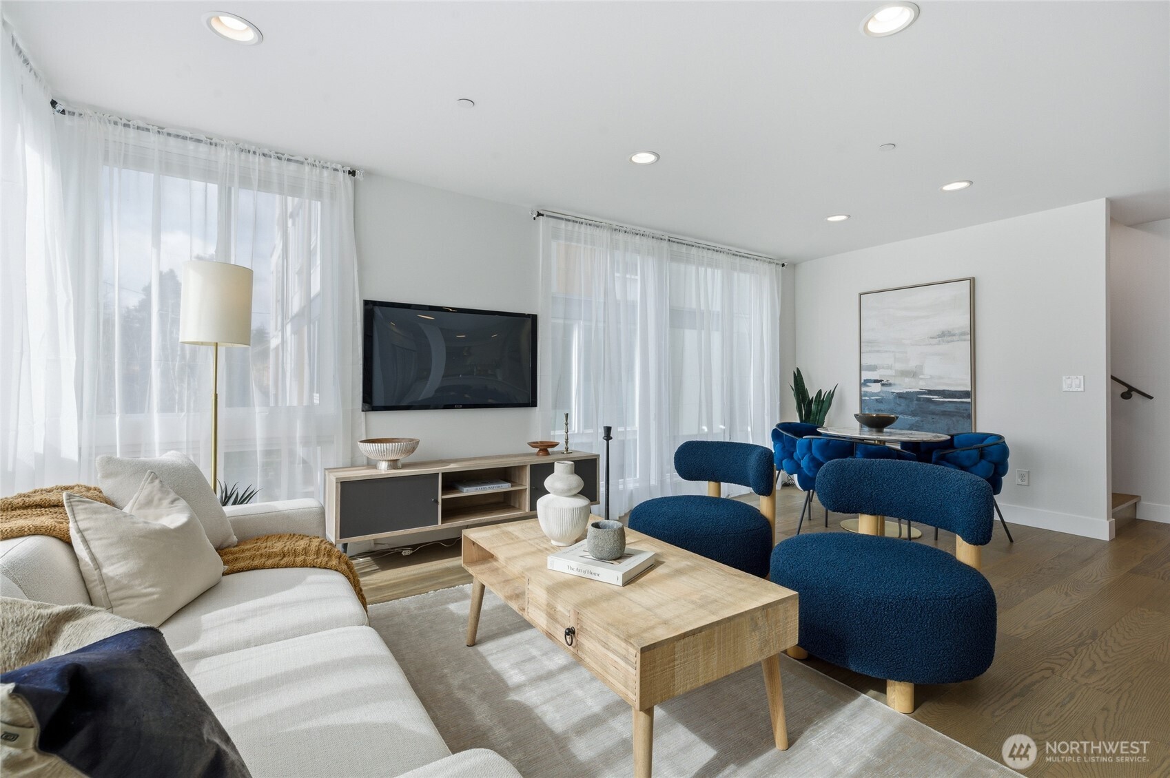 Step into modern luxury! Open, spacious & sun bathed rooms. A very happy home!