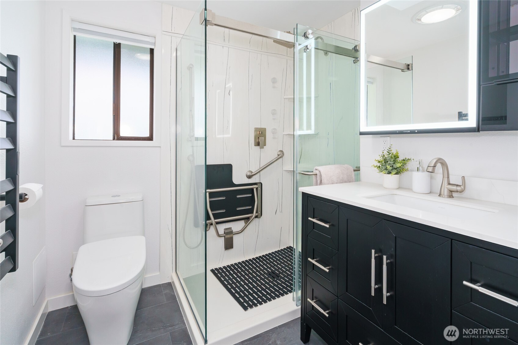 Remodeled lower level 3/4 bathroom