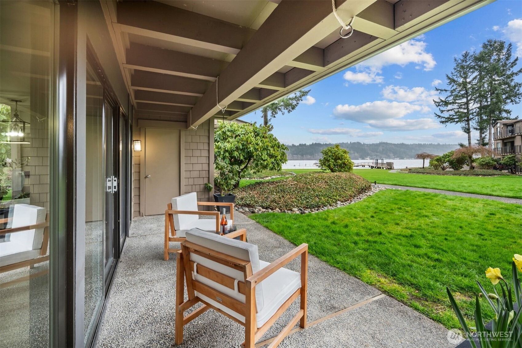 A serene setting you can only dream of—soak in the views while you spend your mornings savoring stunning sunrises, bask in the sun throughout the day, and unwind with afternoon happy hours and unforgettable sunsets from your private patio.