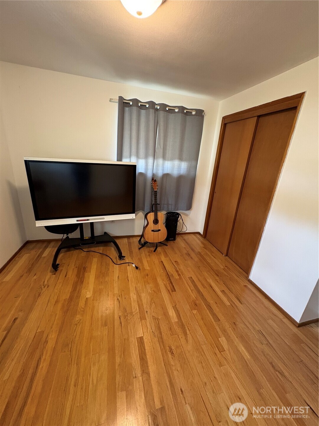 XL Bedroom 4th bedroom or bonus room