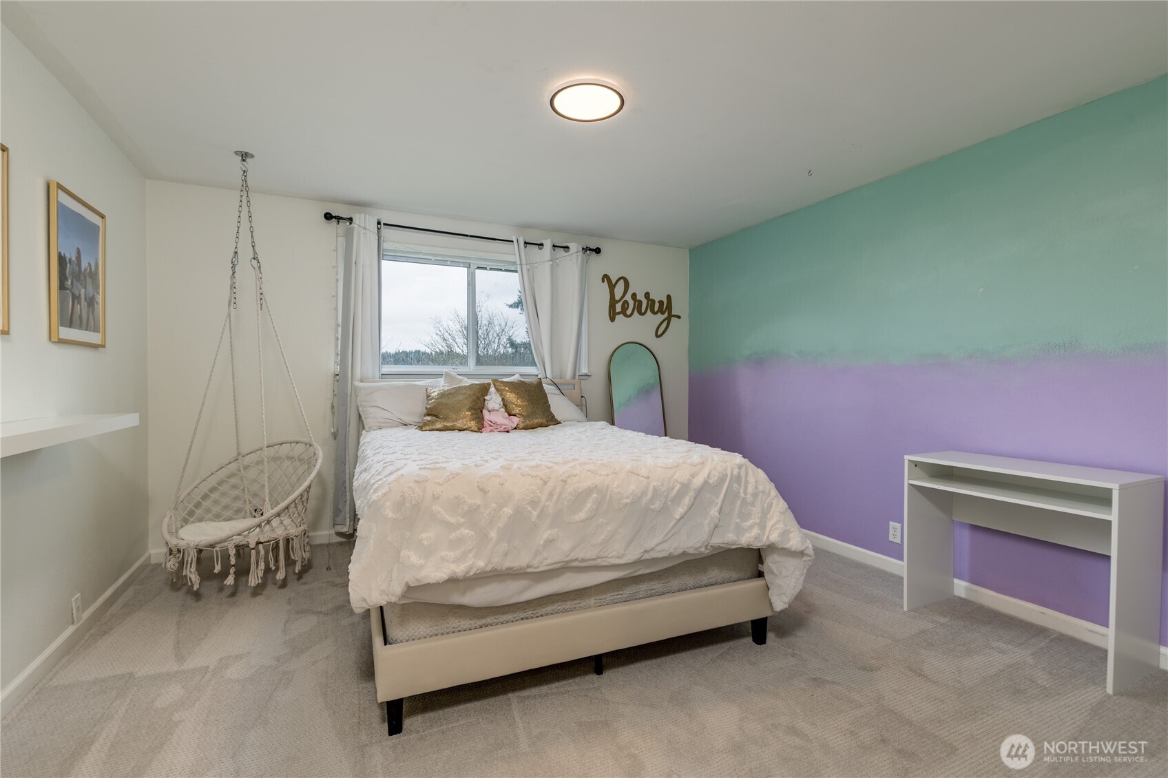 Fourth bedroom (upper level)