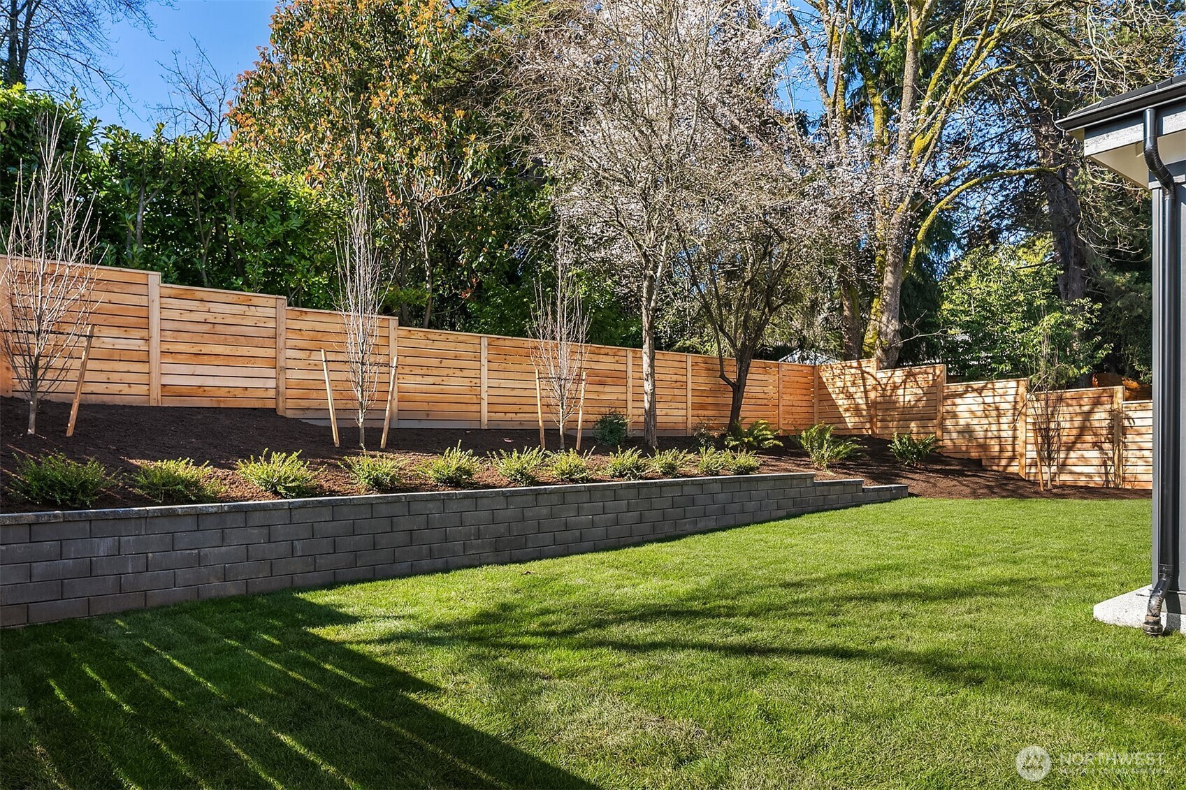 Perfectly designed for spring barbecues and entertaining, this 7,808 sq ft outdoor oasis offers endless possibilities for gatherings, play, and relaxation.