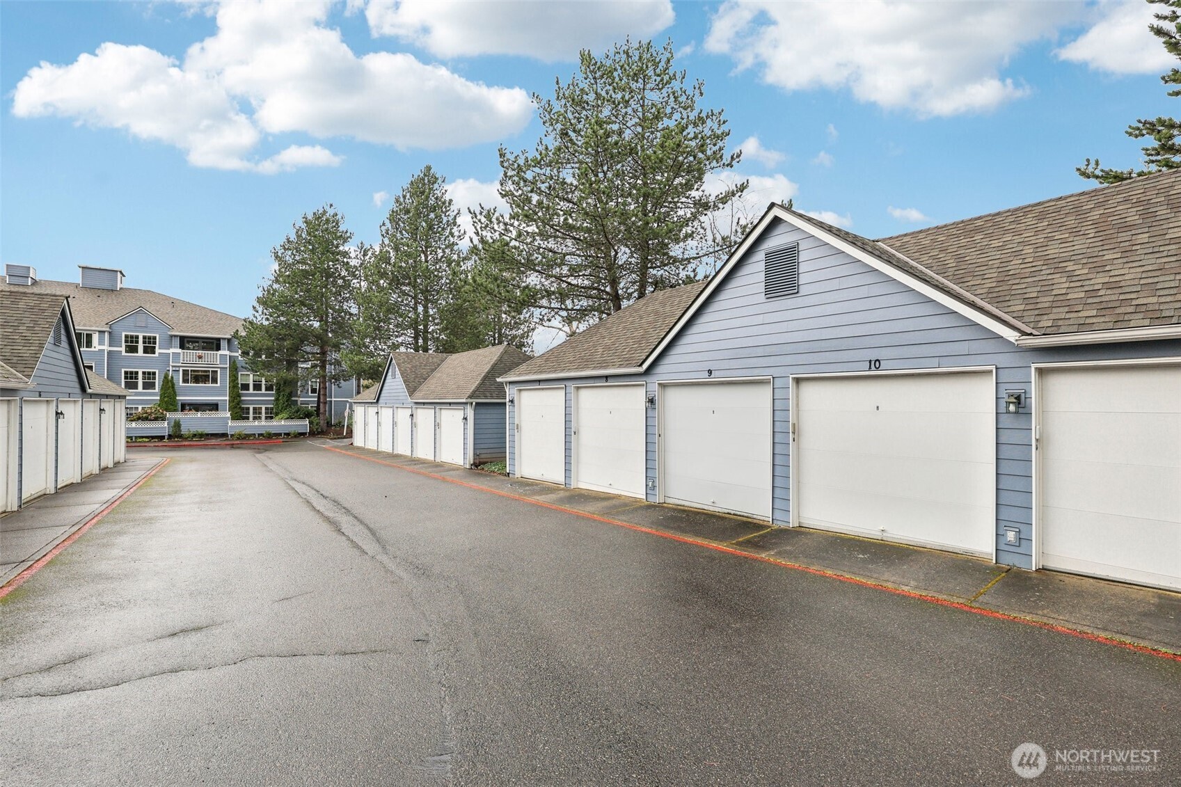 Common Garage with assigned parking #9