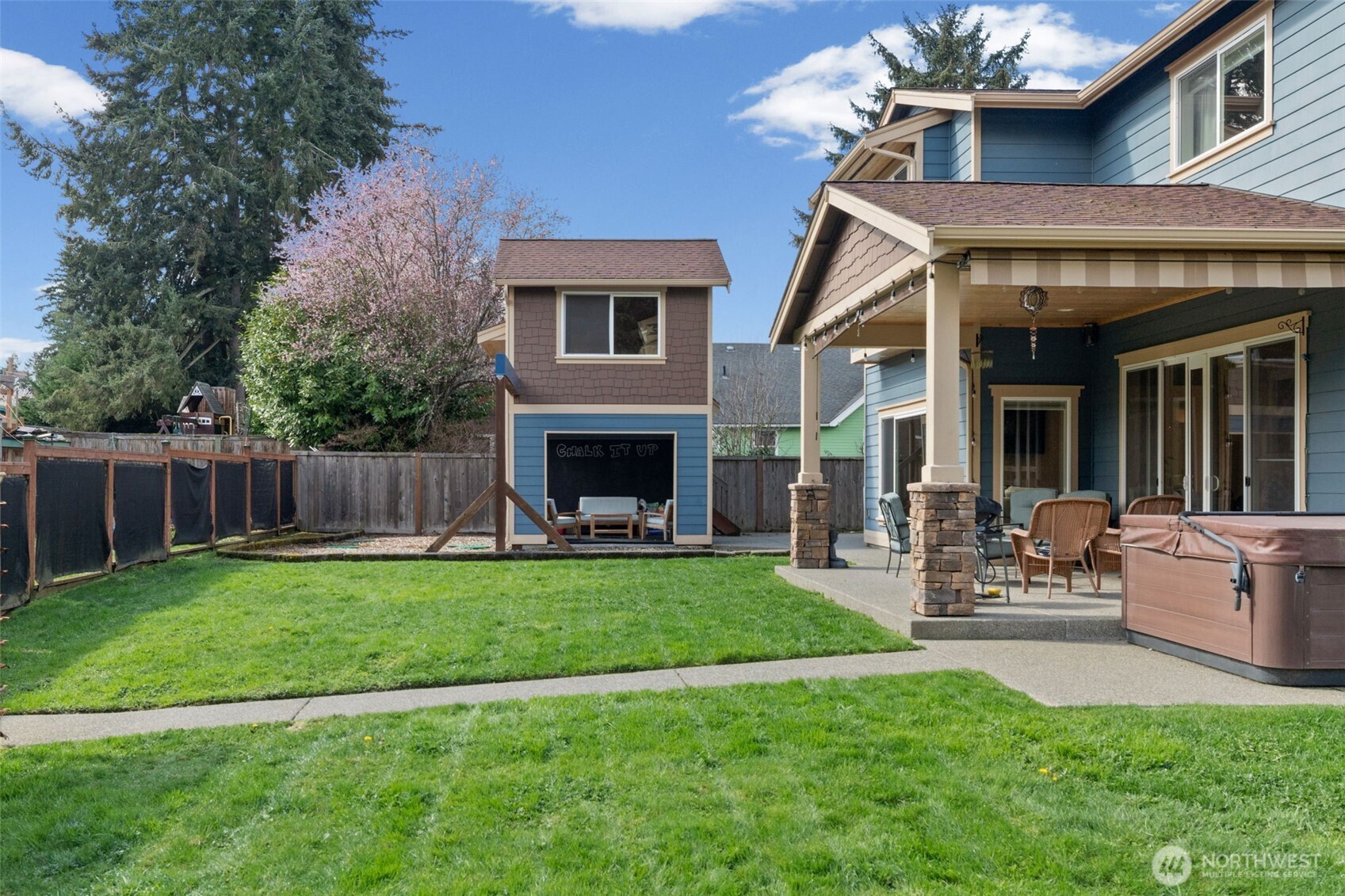 Hot tub conveys with the home.