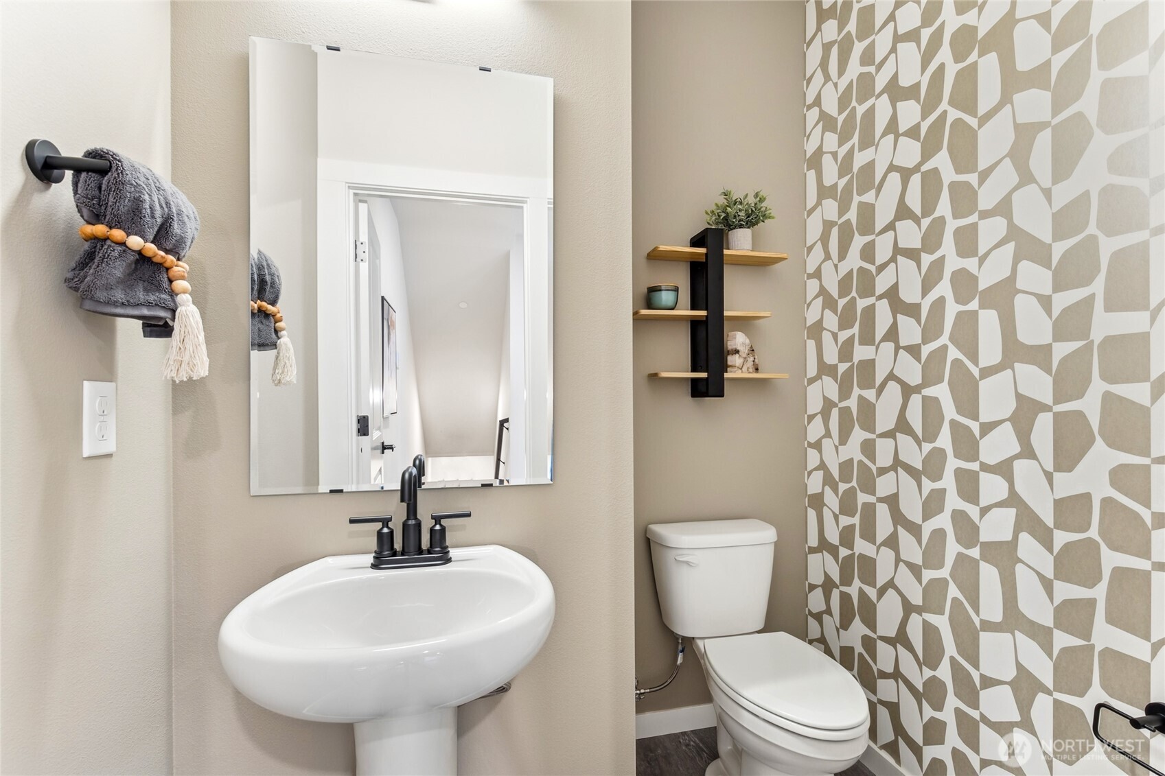 For representation only.  Features, colors, and selections may differ from photograph. See site agent for details.