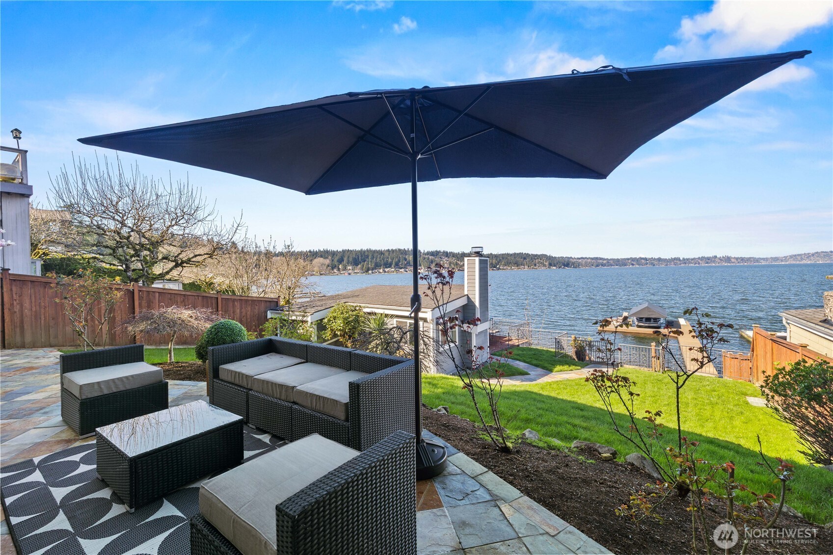 Low-Maintenance Patio w/ Gas Fireplace