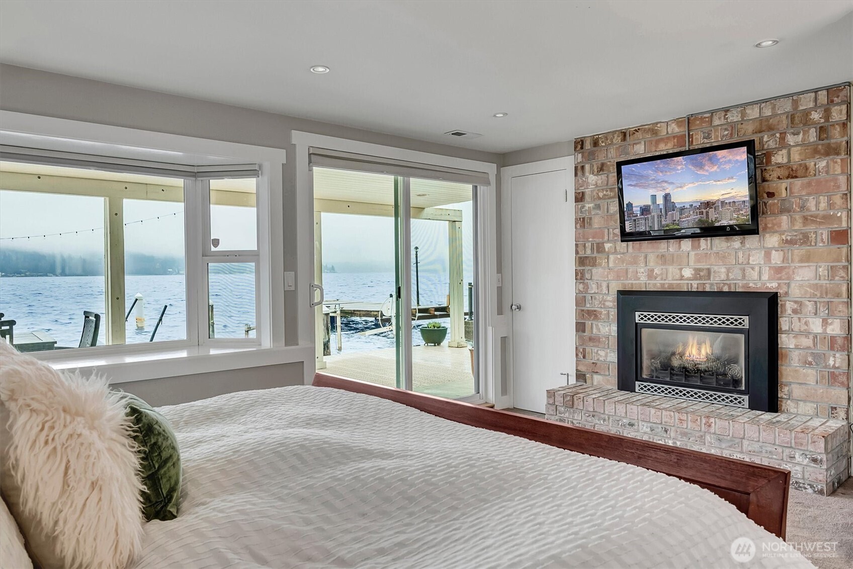 Peaceful views of the water