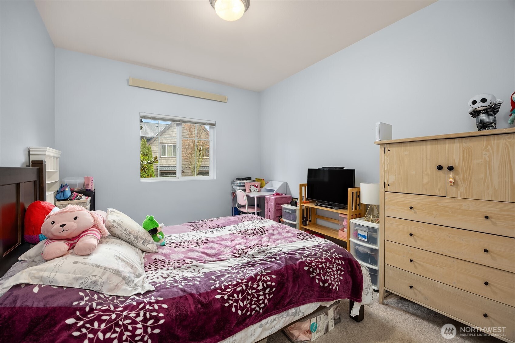 2nd bedroom.