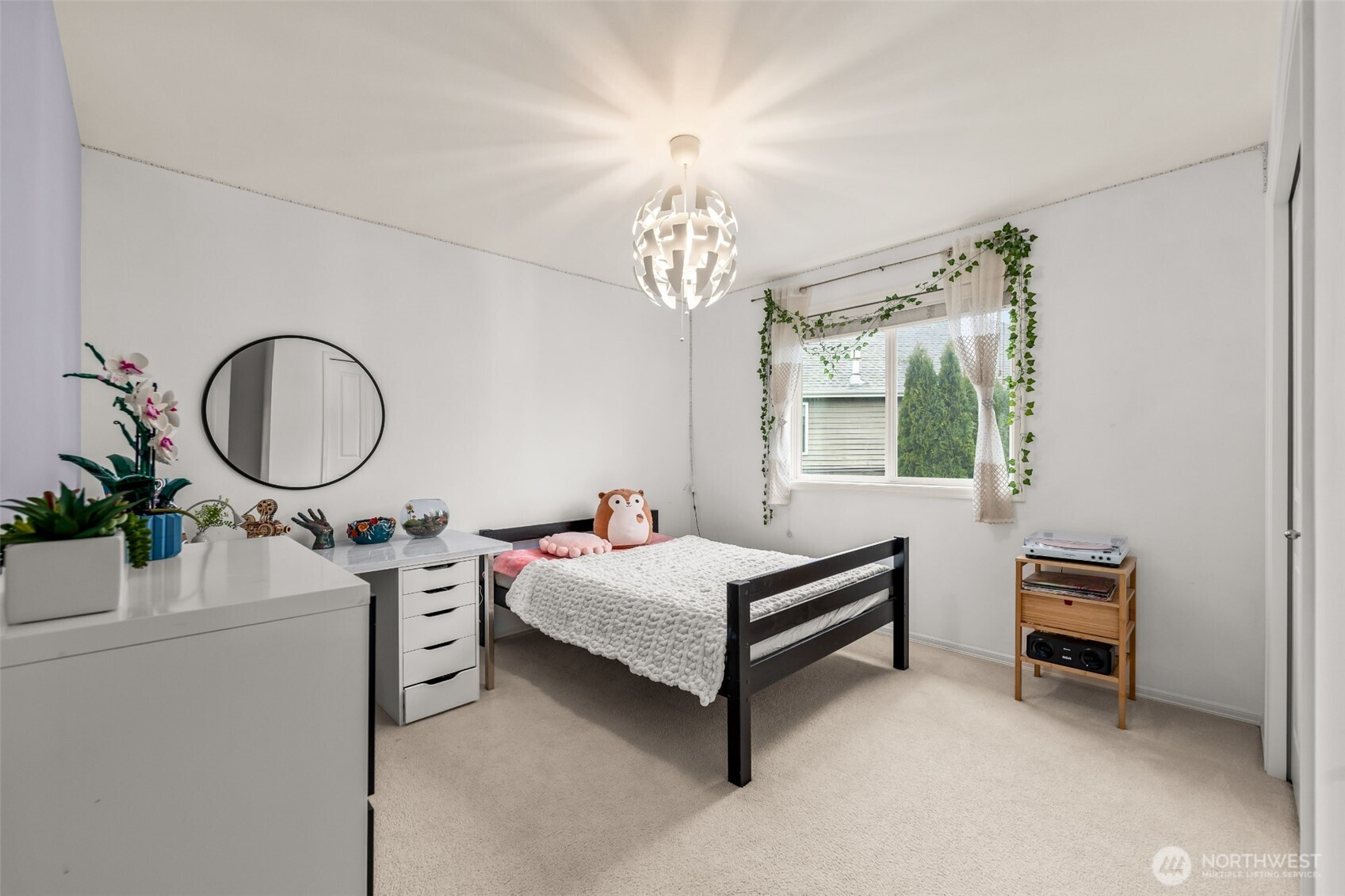 One of 3 additional bedrooms