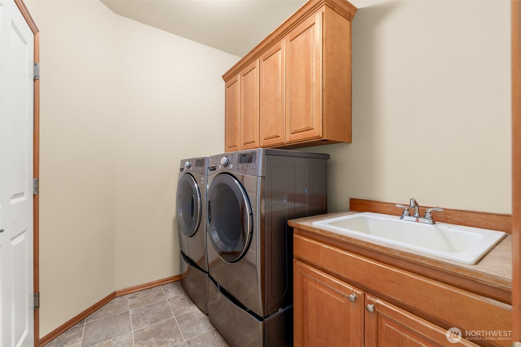 Sizable bonus room