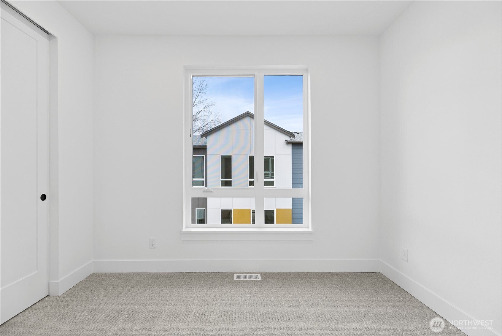 Pictures of Model home. Not pictures of actual home. Features, colors, layout may vary.