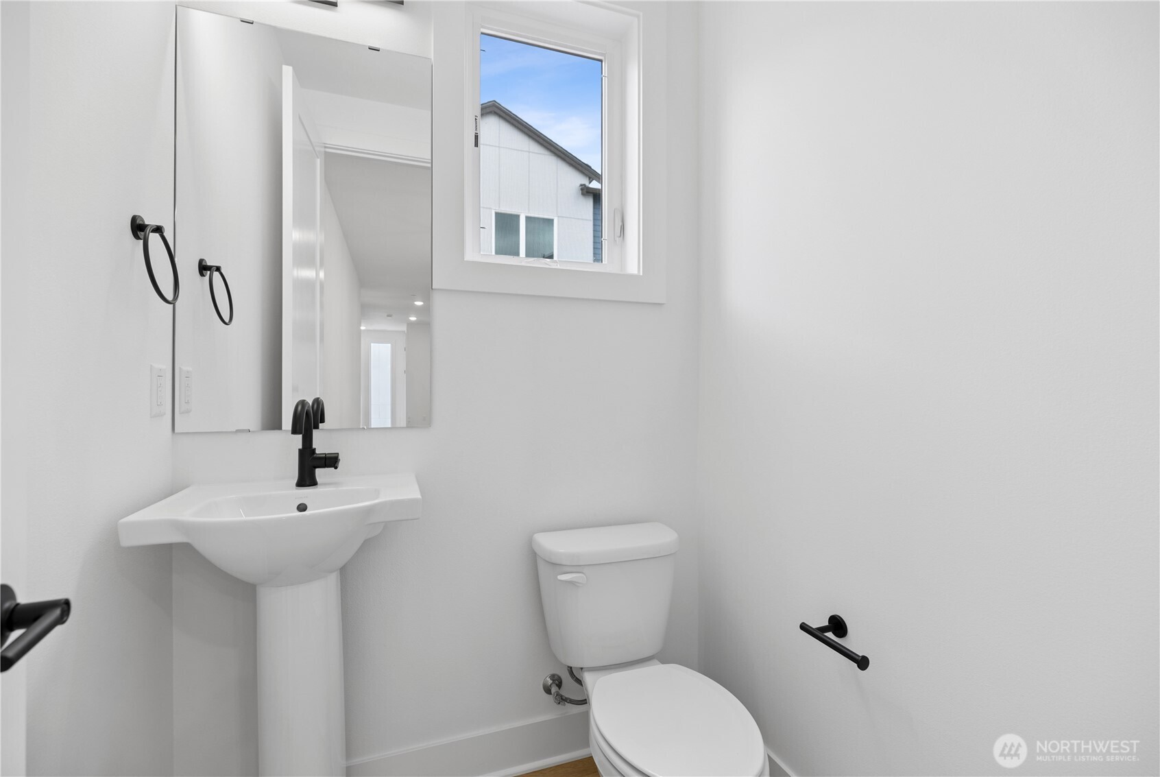 Pictures of Model home. Not pictures of actual home. Features, colors, layout may vary.