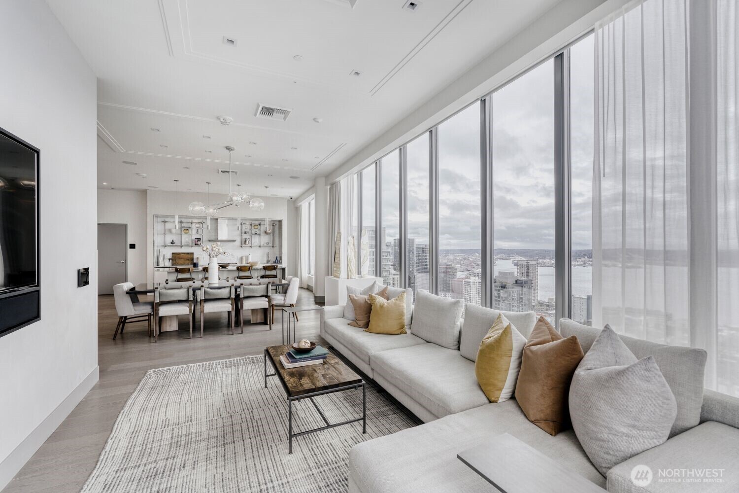 Common area feature - cooking, dining, entertaining area by reservation