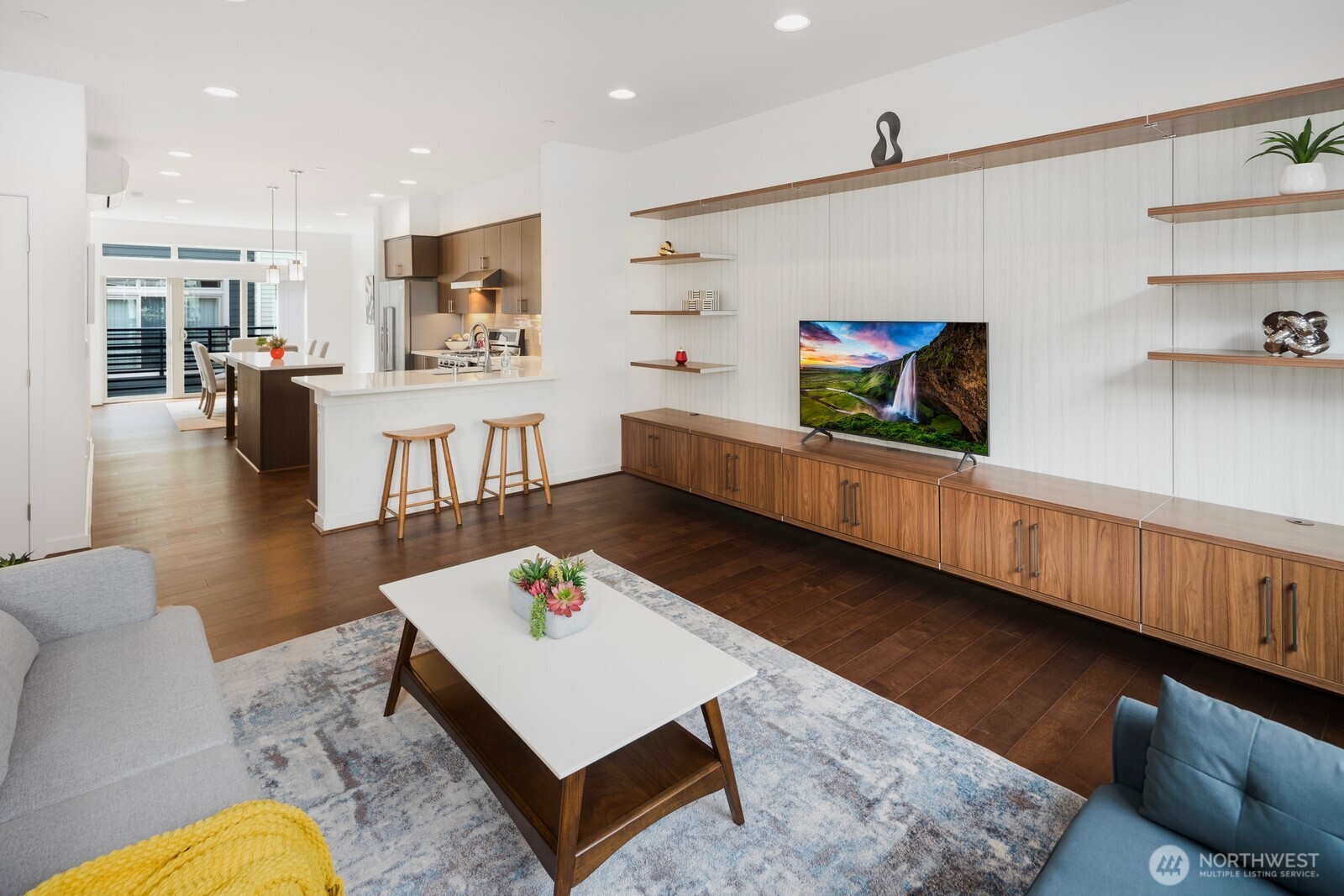 Tasteful mix of modern and natural finishes.