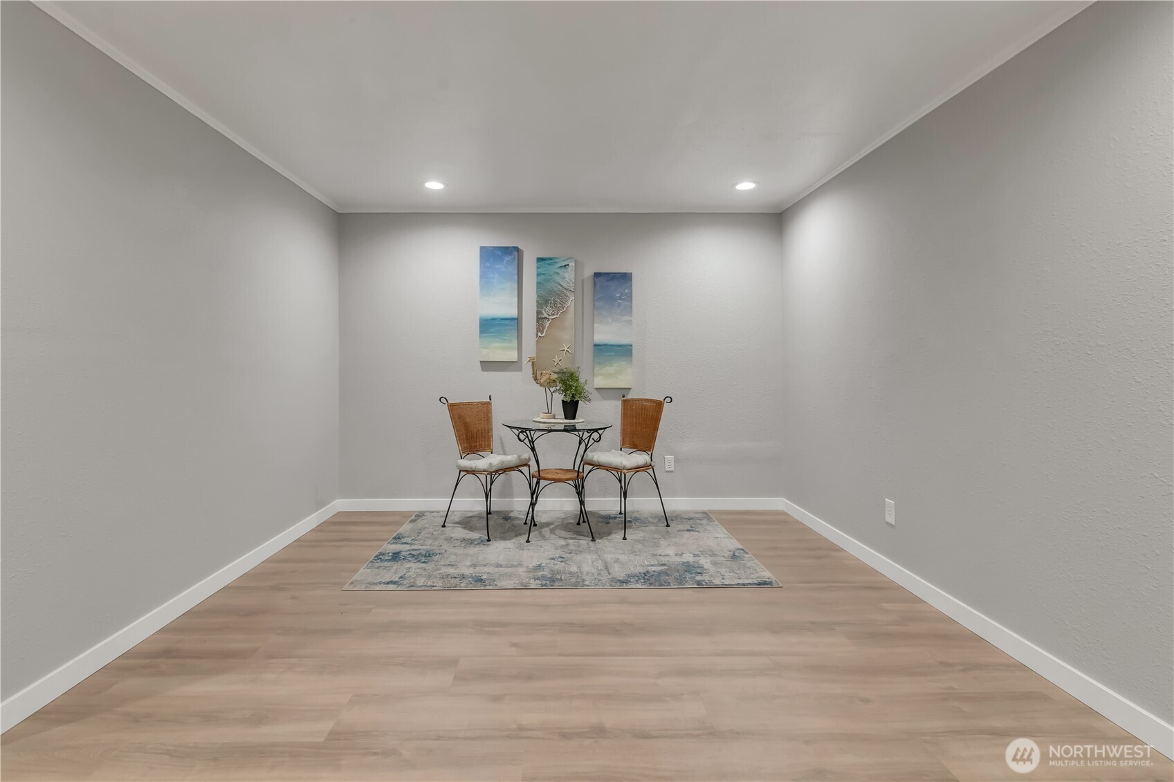 And an additional TV area for sports watching...