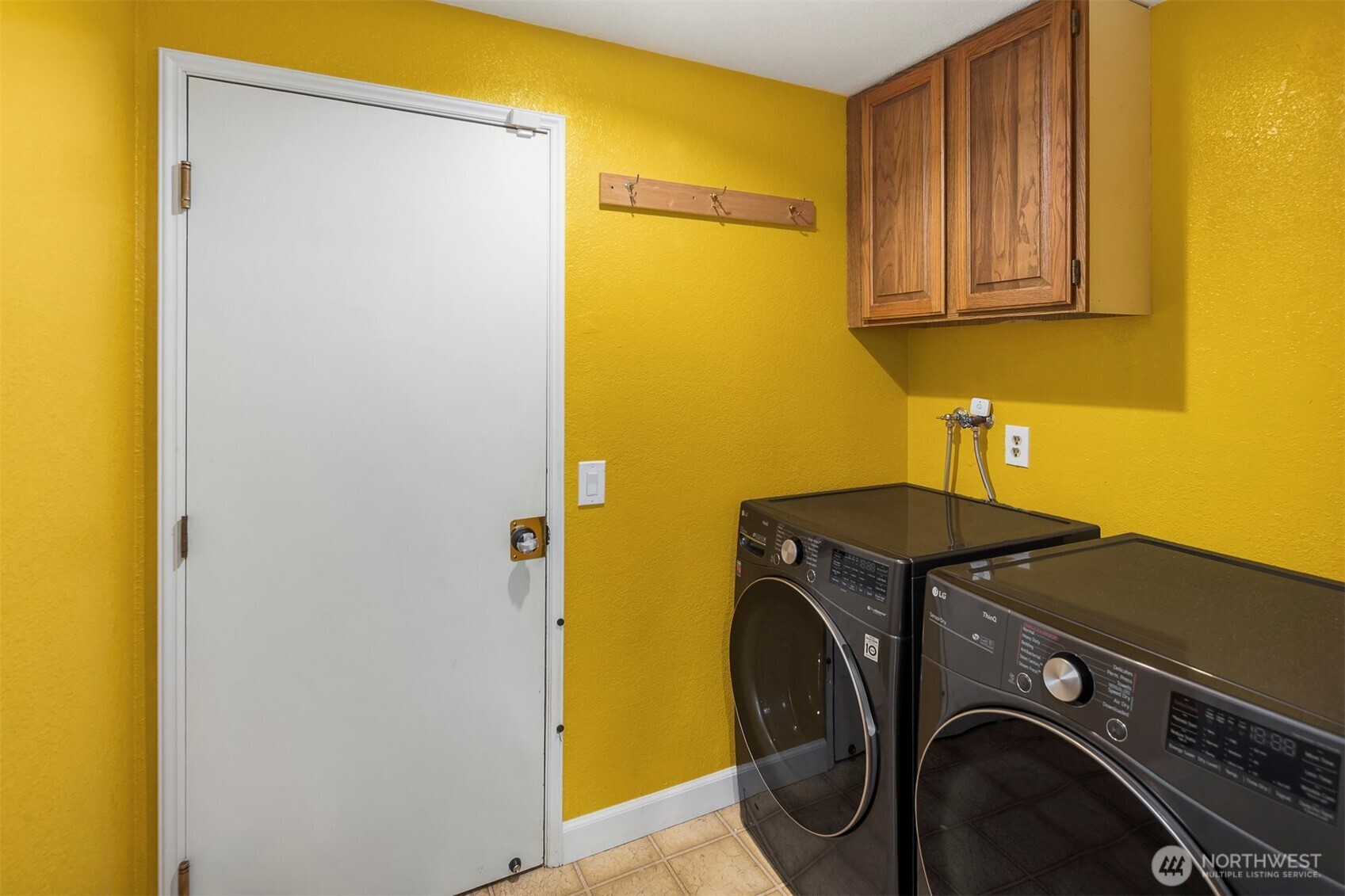 Laundry Room & Garage Entrance