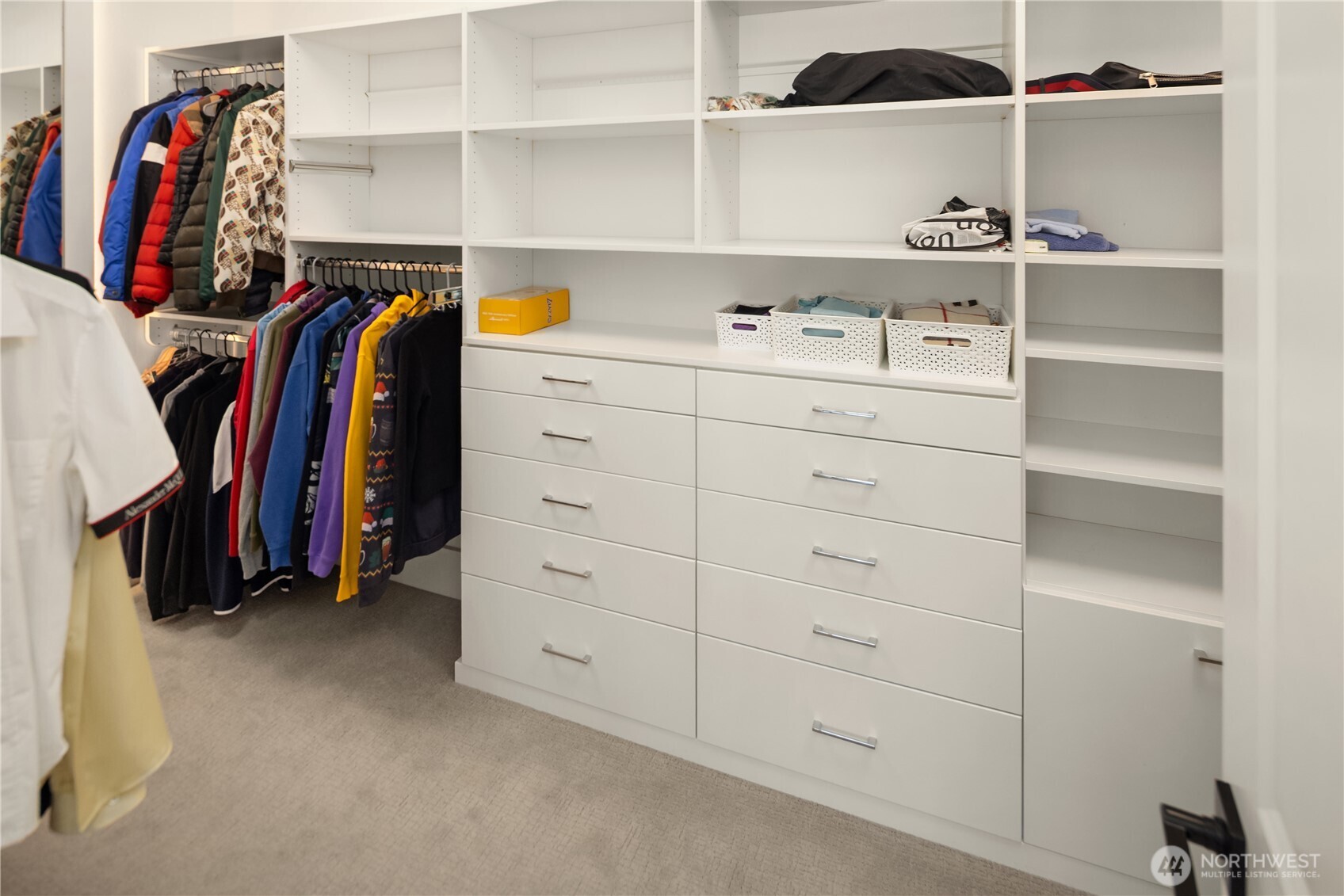 Walk-in closet