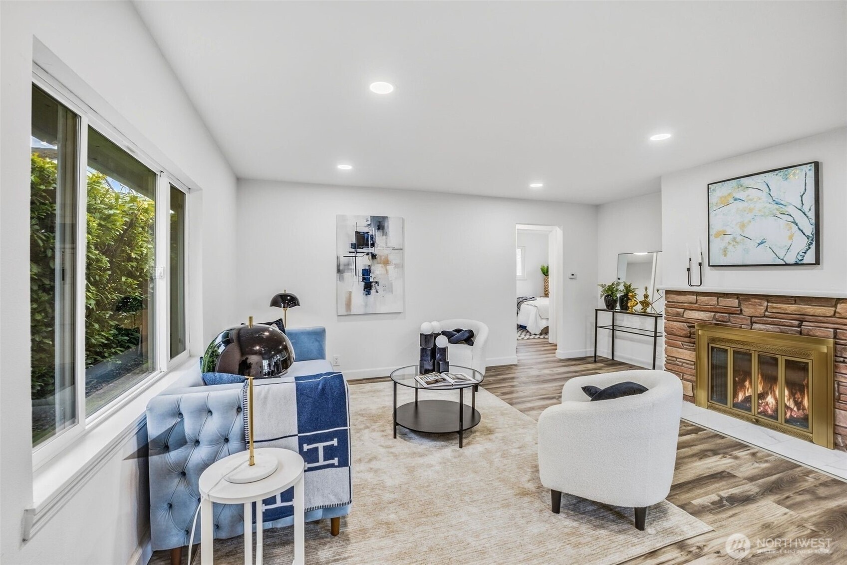 Enjoy spacious living room!