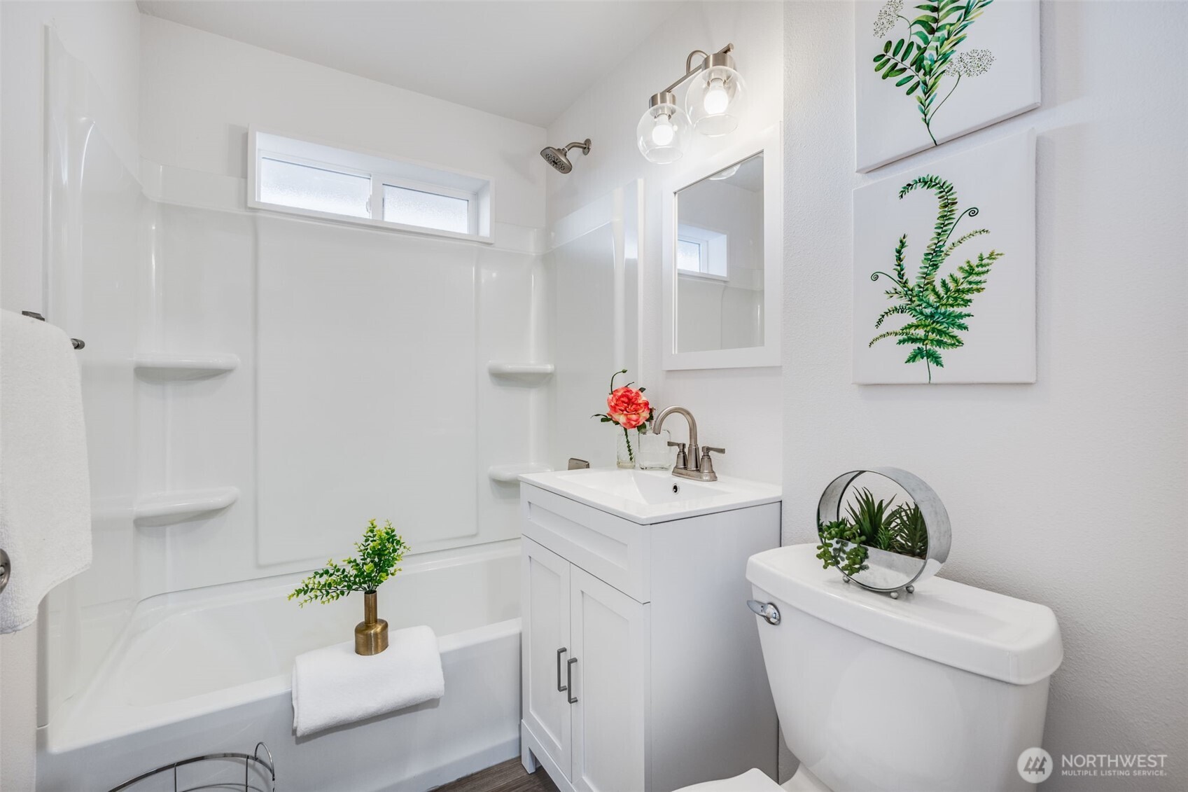 Fully updated, all-new bathroom!