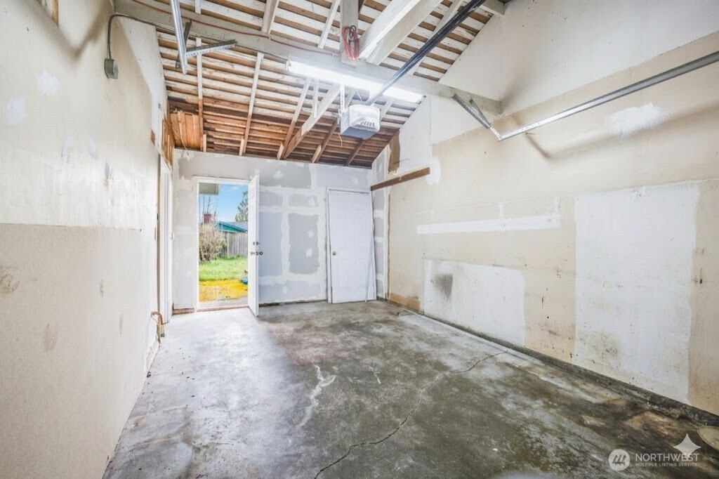 Backyard access for your convenience