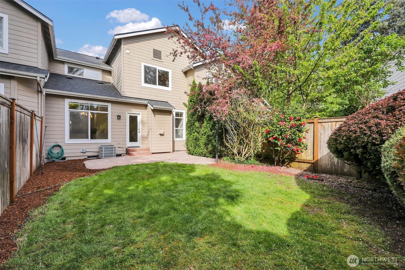 Outdoor maintenance included in HOA dues