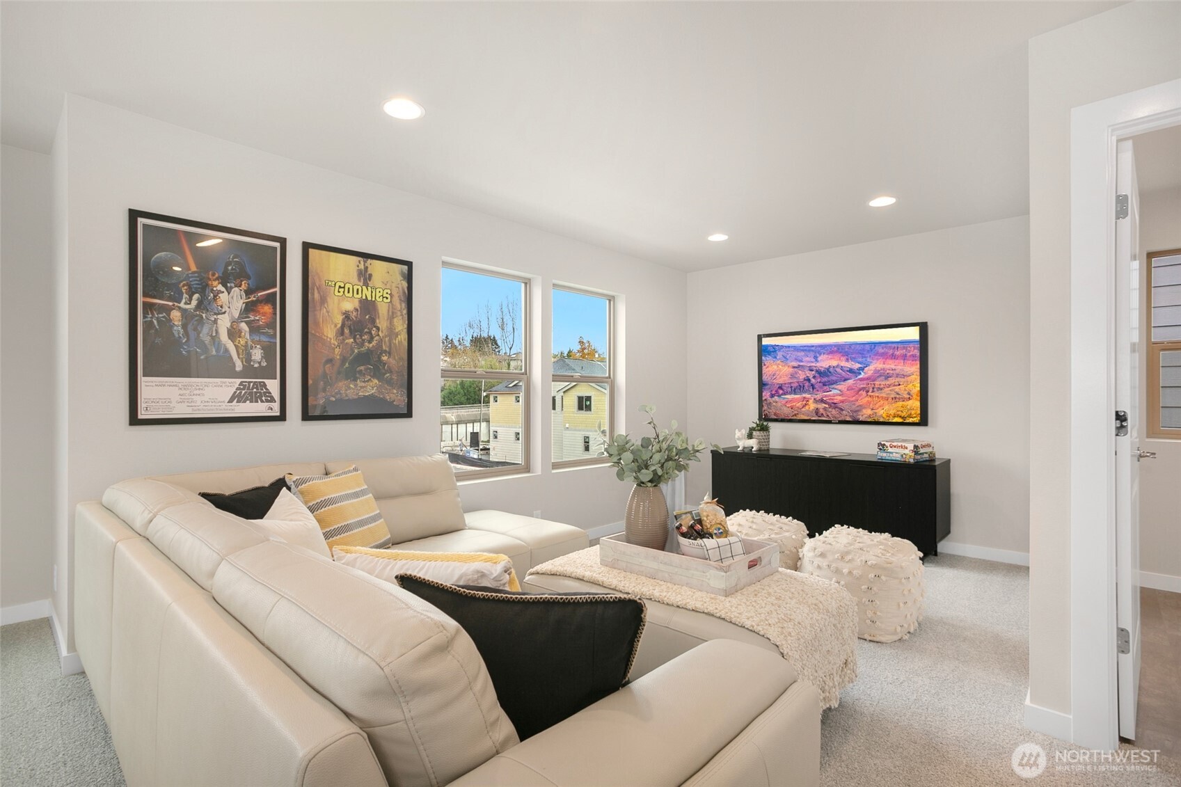 Pics are of another Alder plan, colors and finishes may vary. See Site Agent for details.