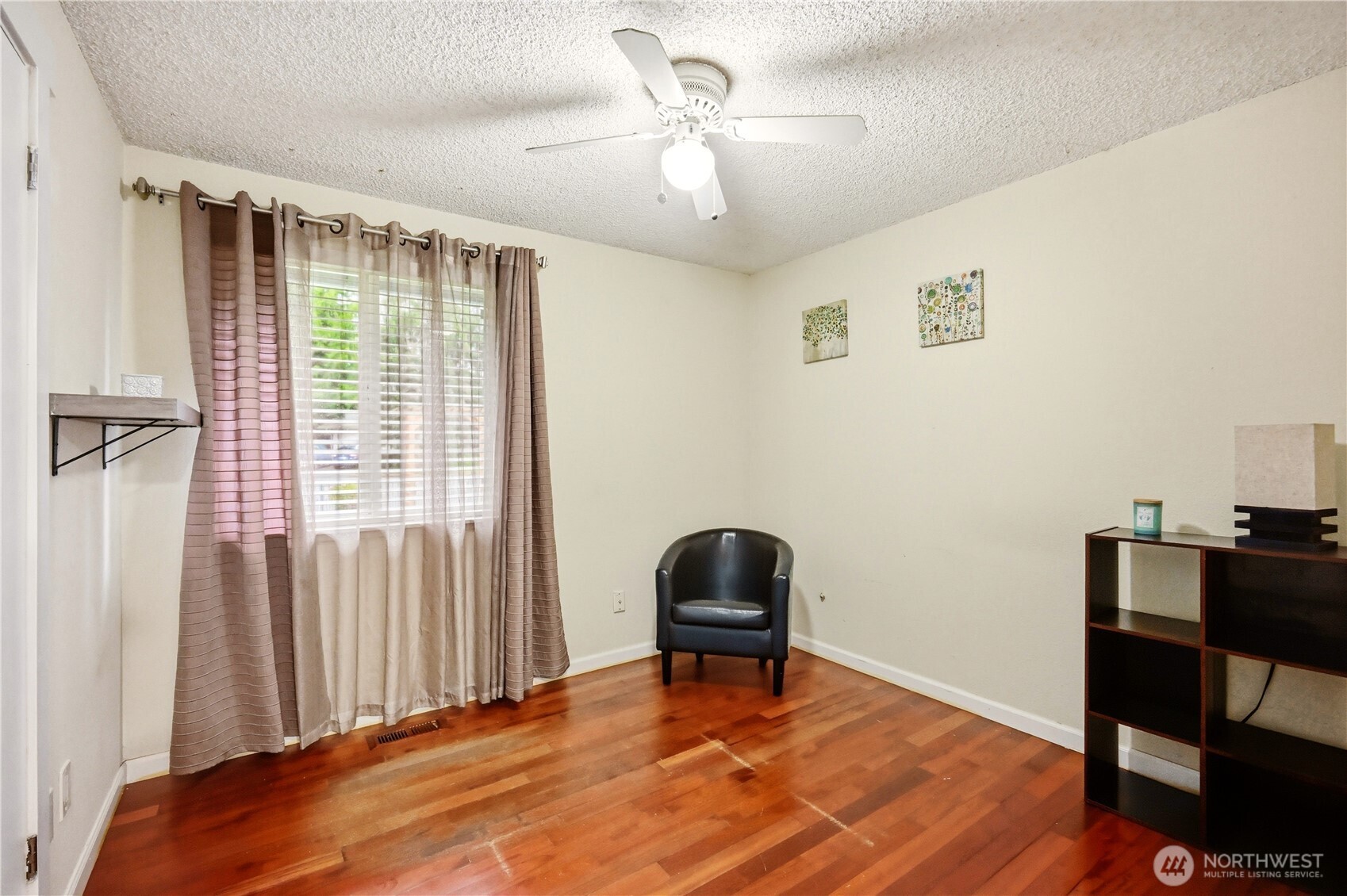 Bedroom 3 - perfect for a guest room or home office.