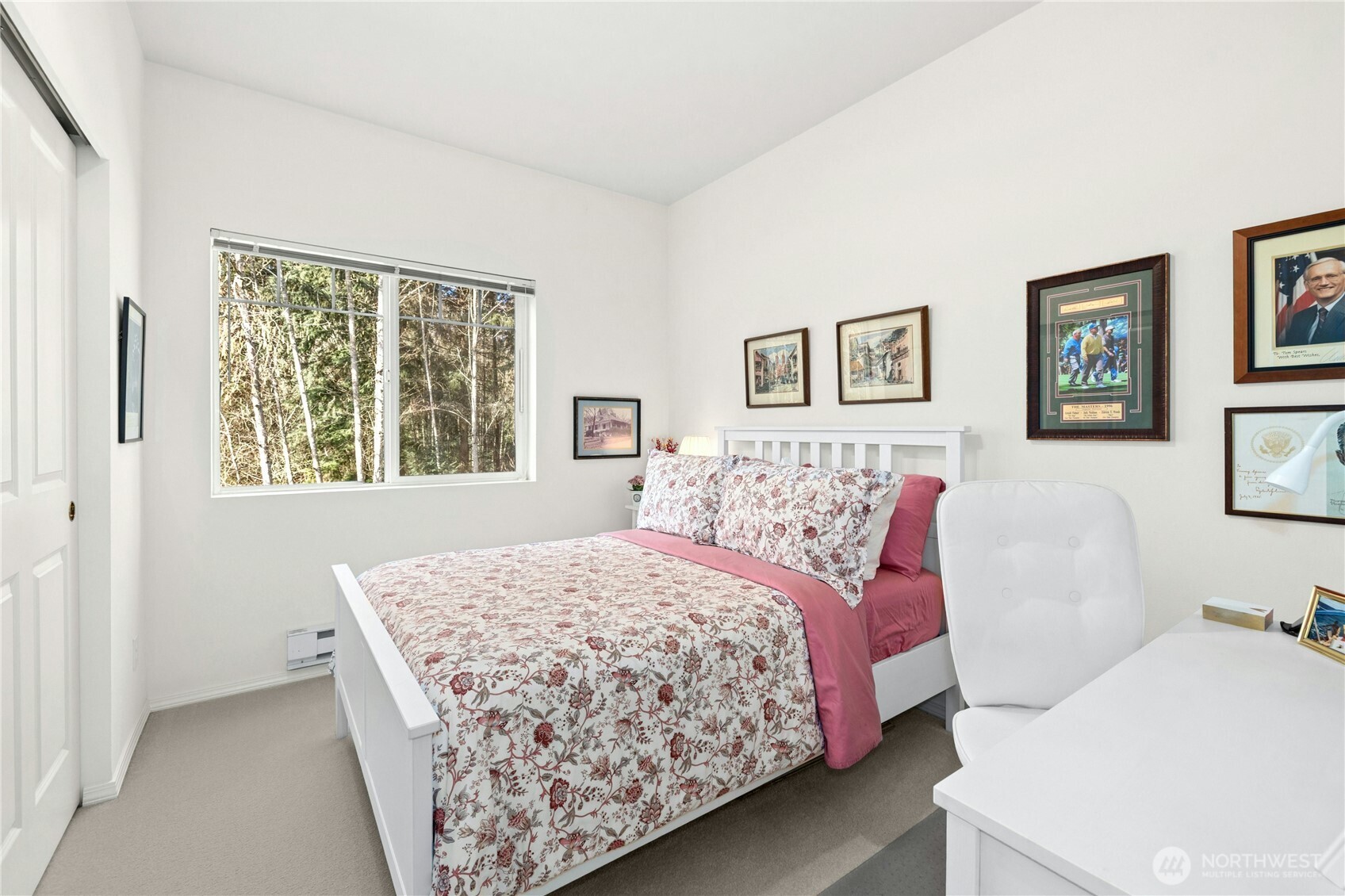 Versatile second bedroom—perfect as a guest room, office, or den