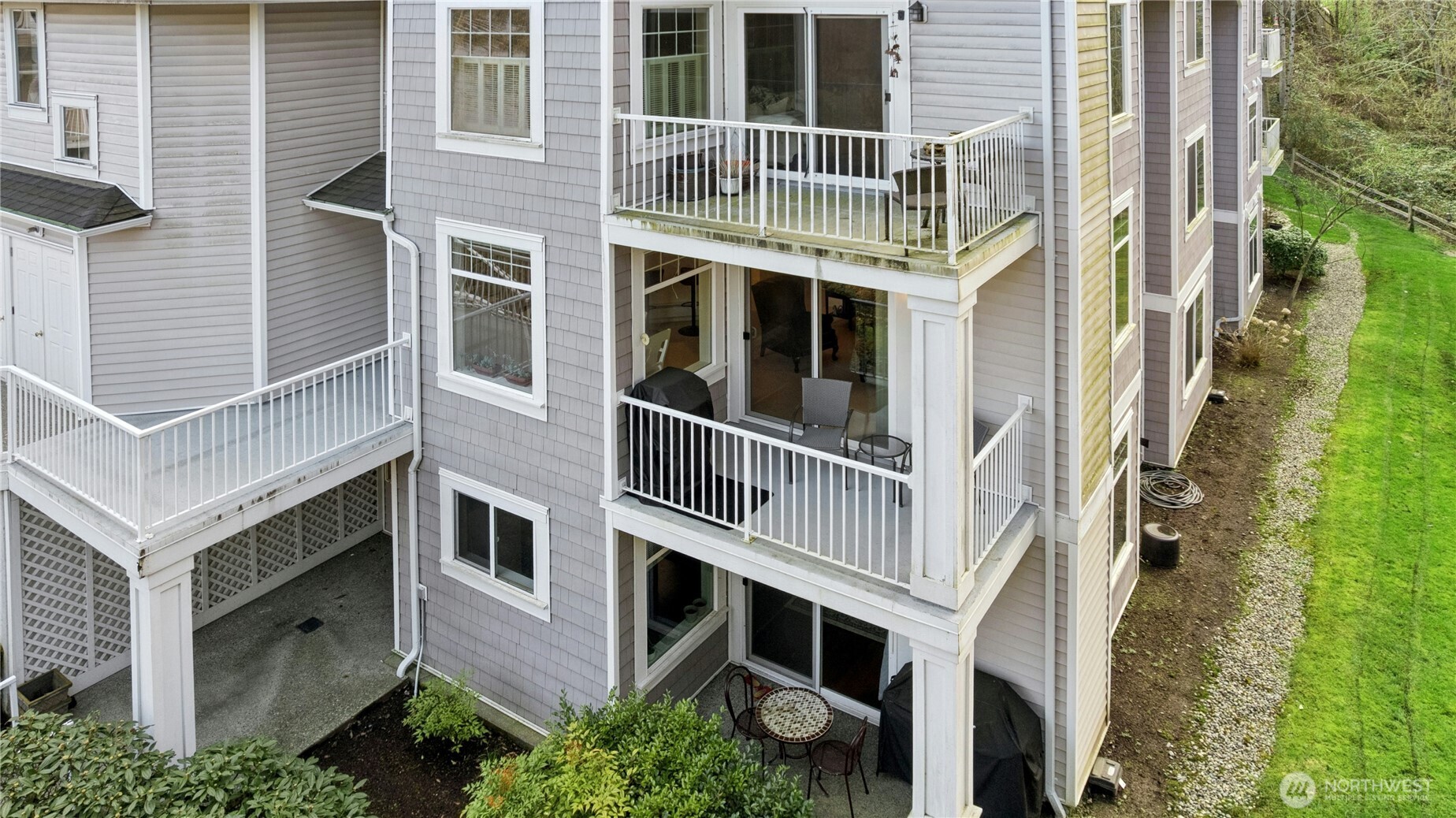 Easy, true one-level living with no interior or exterior stairs