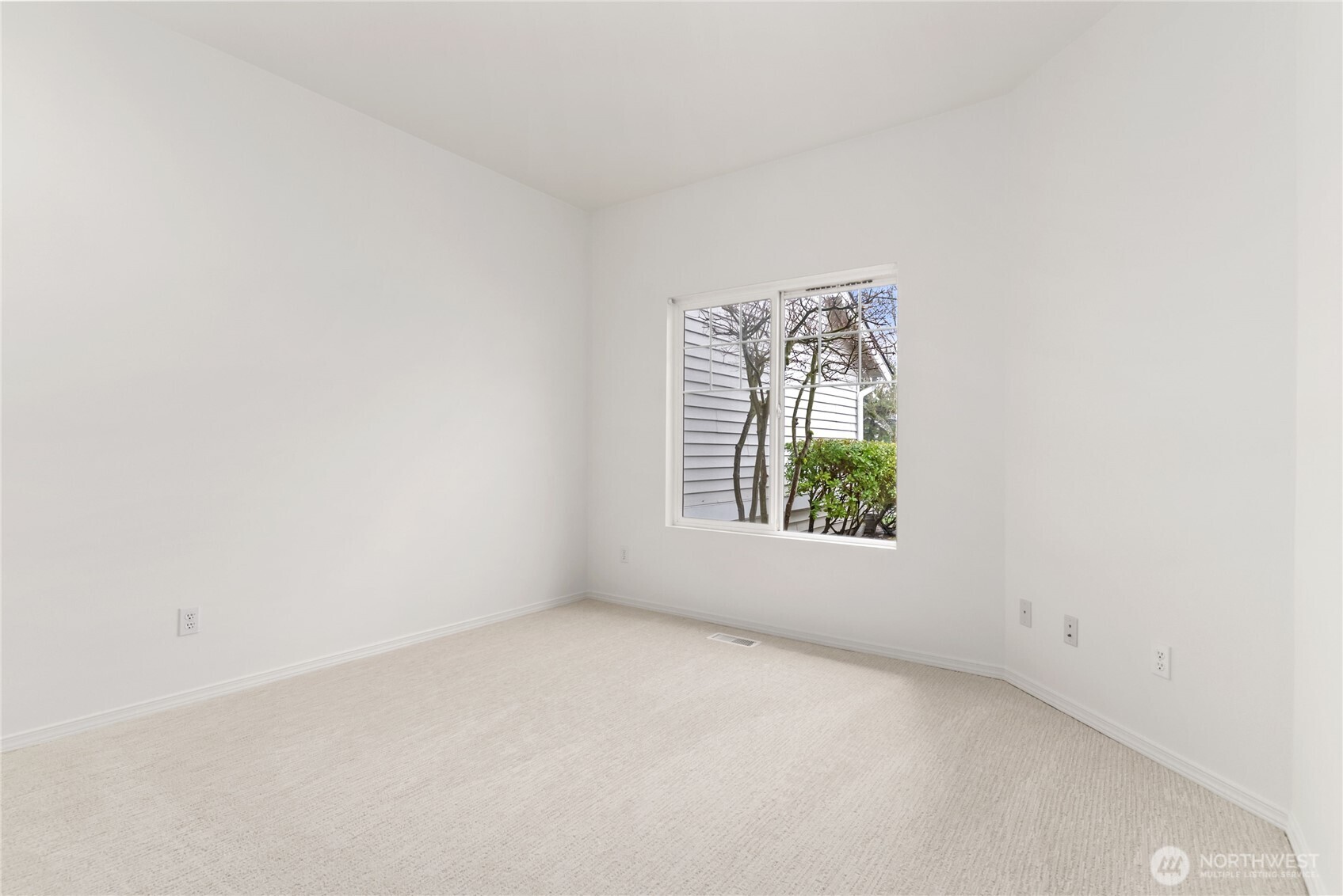 Den/office or bedroom