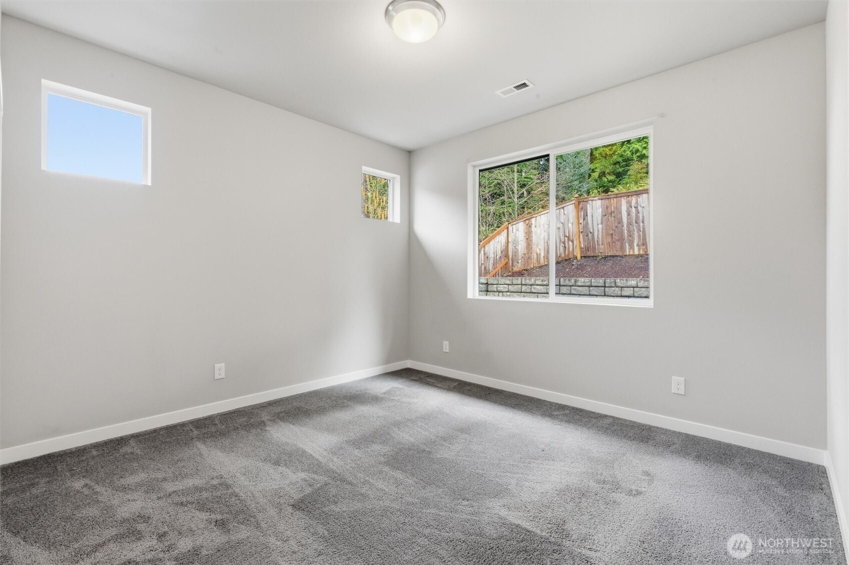 Bedroom #4 (Upper Floor)