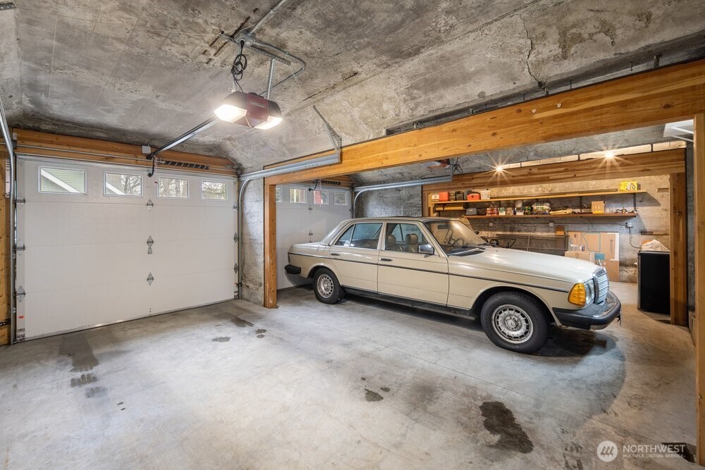 Manifest three-car parking on Capitol Hill, with additonal space for workshop or storage