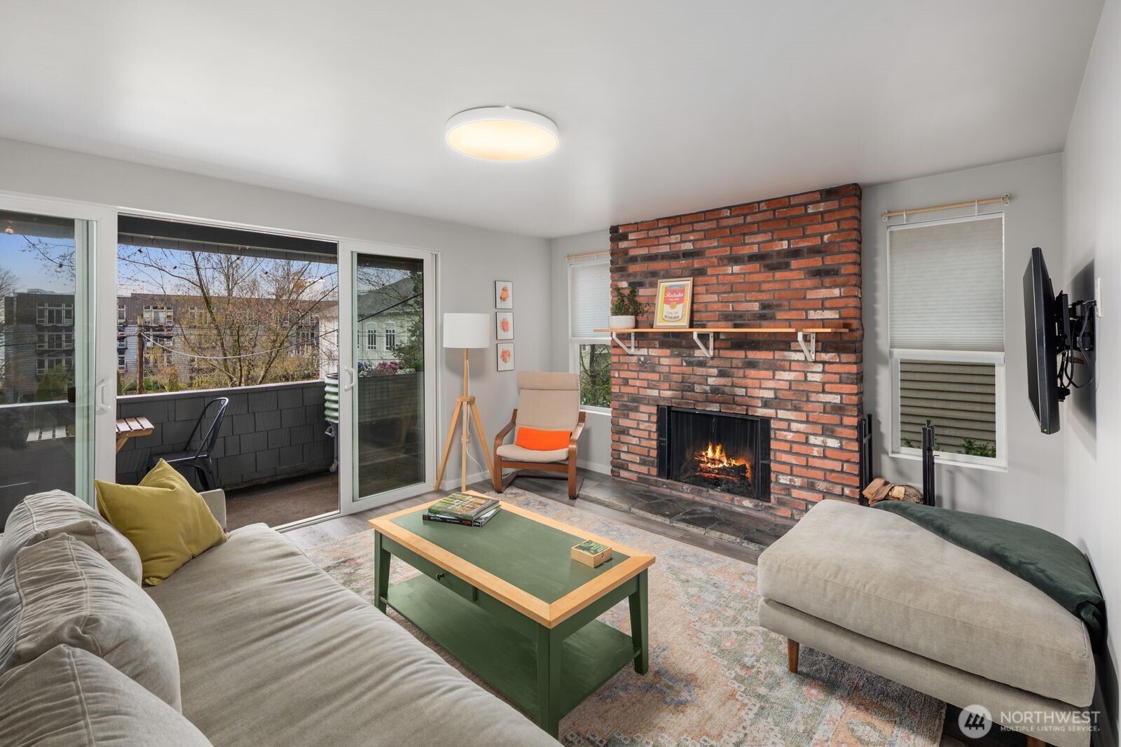 Super comfortable living space