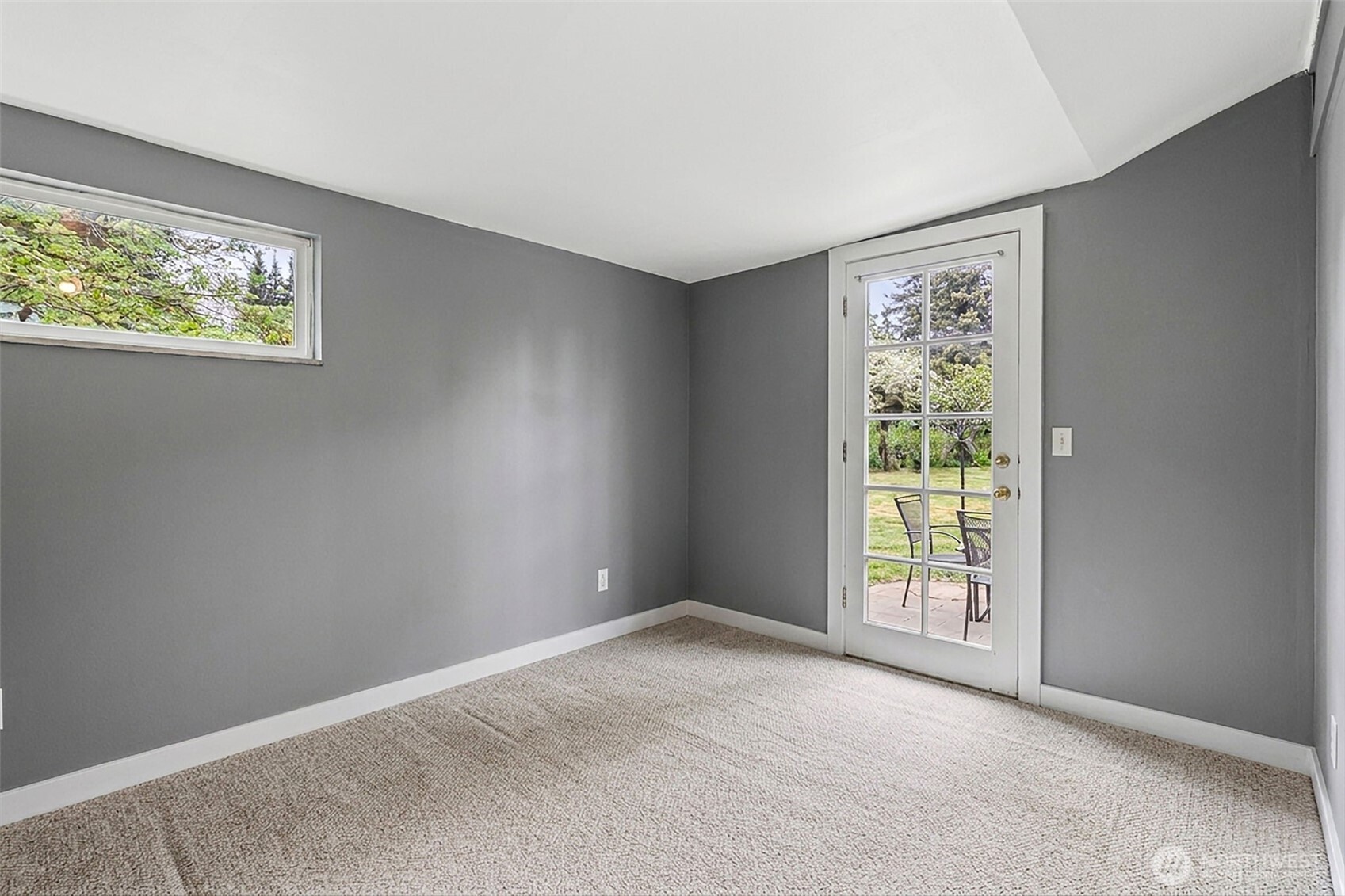 Virtually removed items. Additional unfinished room, imagine the possibilities!