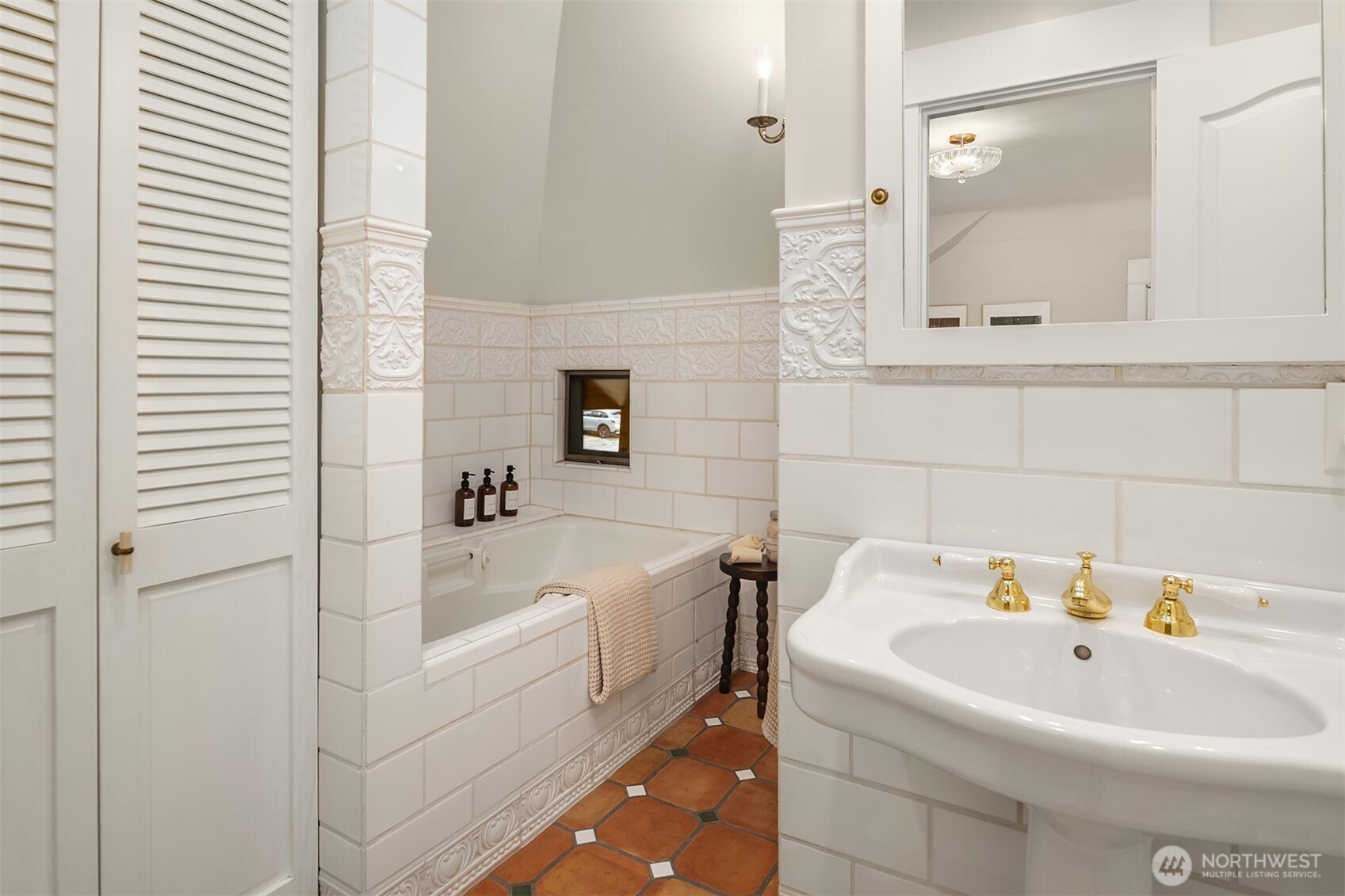 En Suite Bathroom on Second Floor