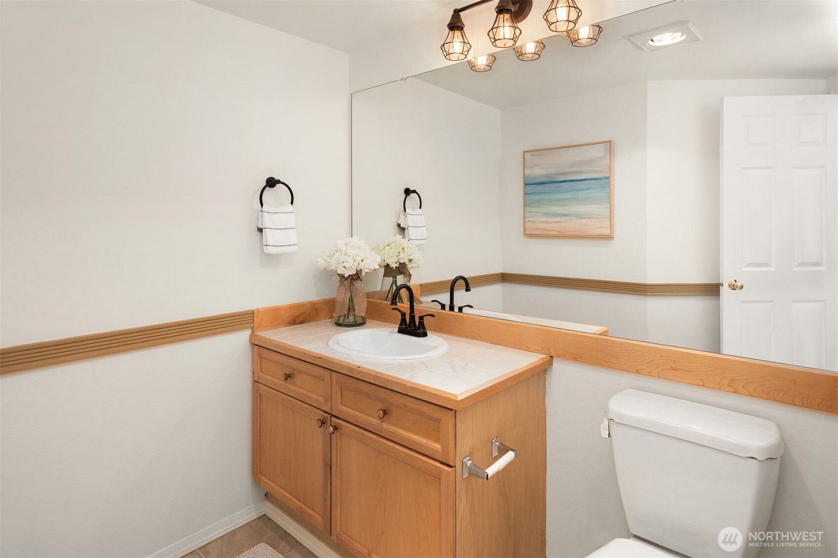 Main-level powder offers everyday convenience!